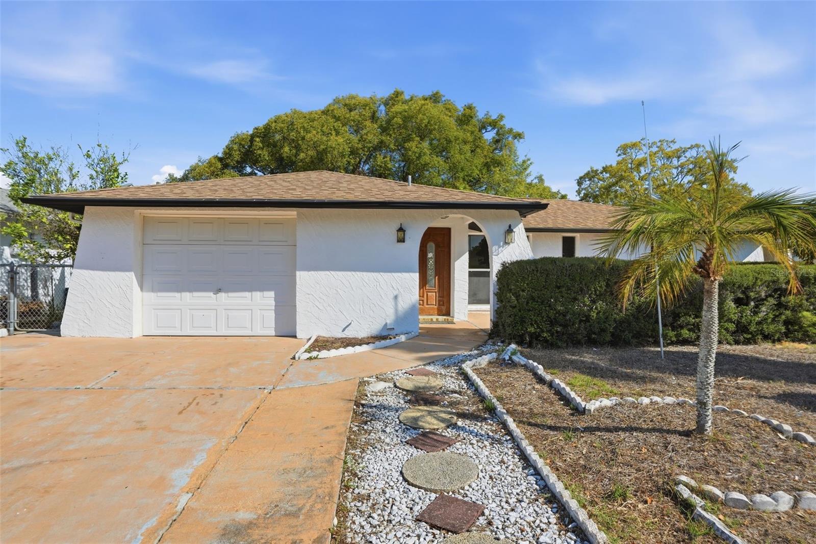 7427 Fireside Dr