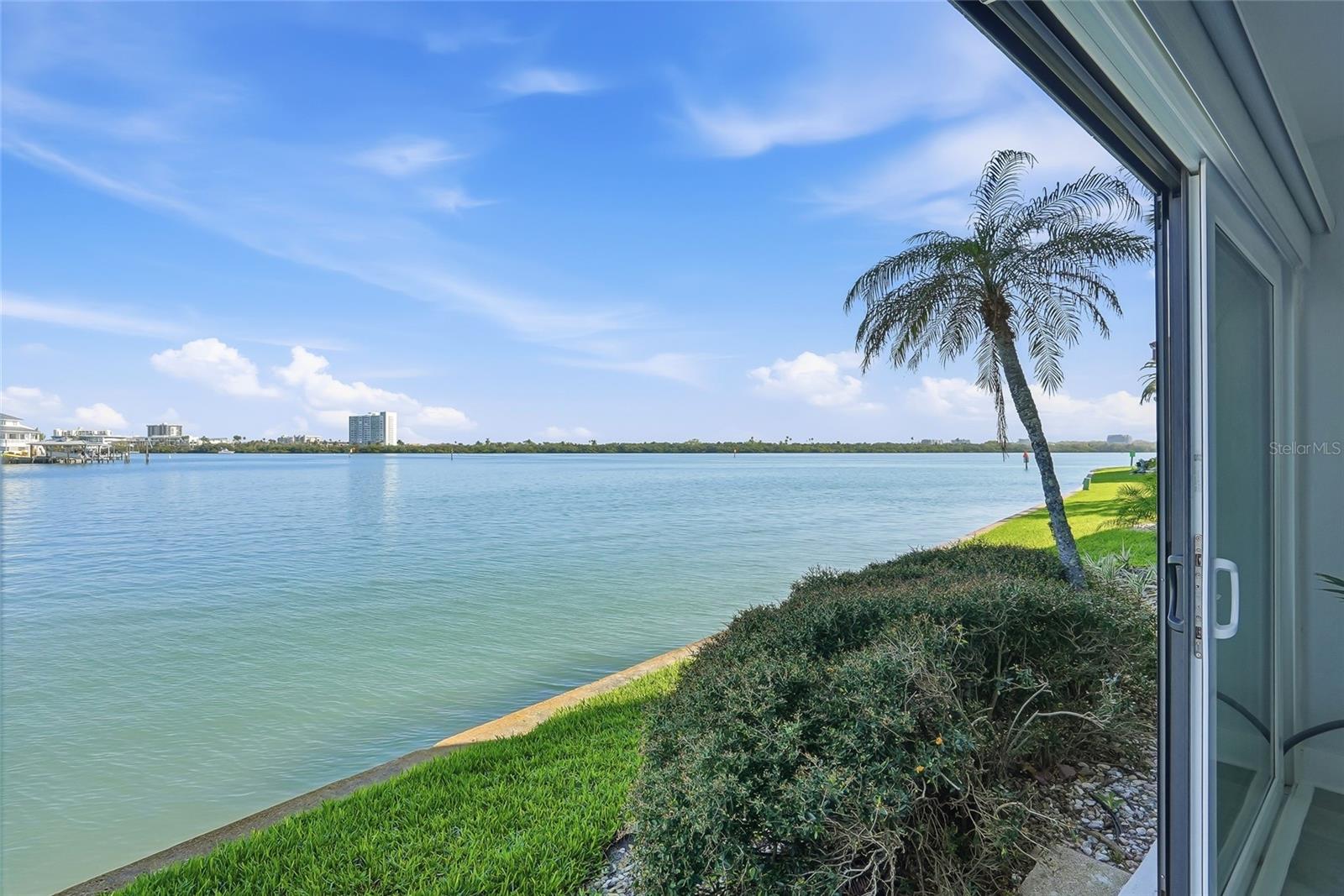868 Bayway Blvd #101 photo 1