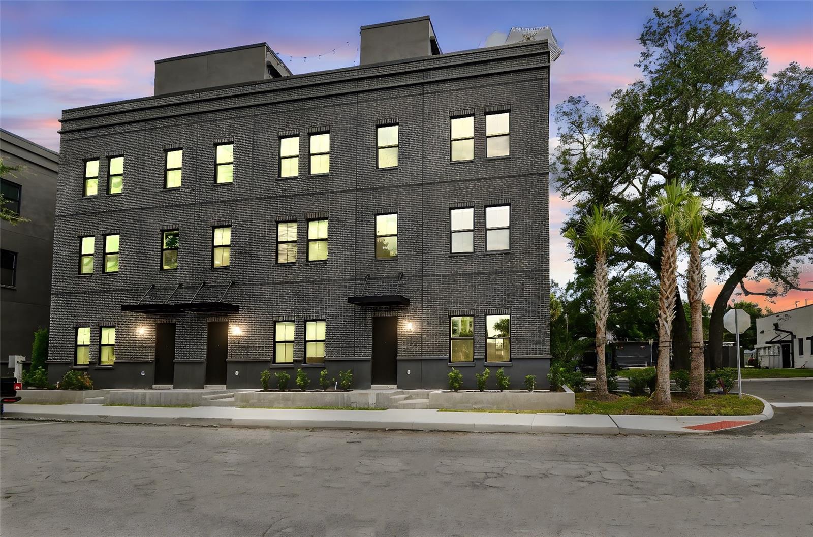 1218 E Kay St #16 photo 1