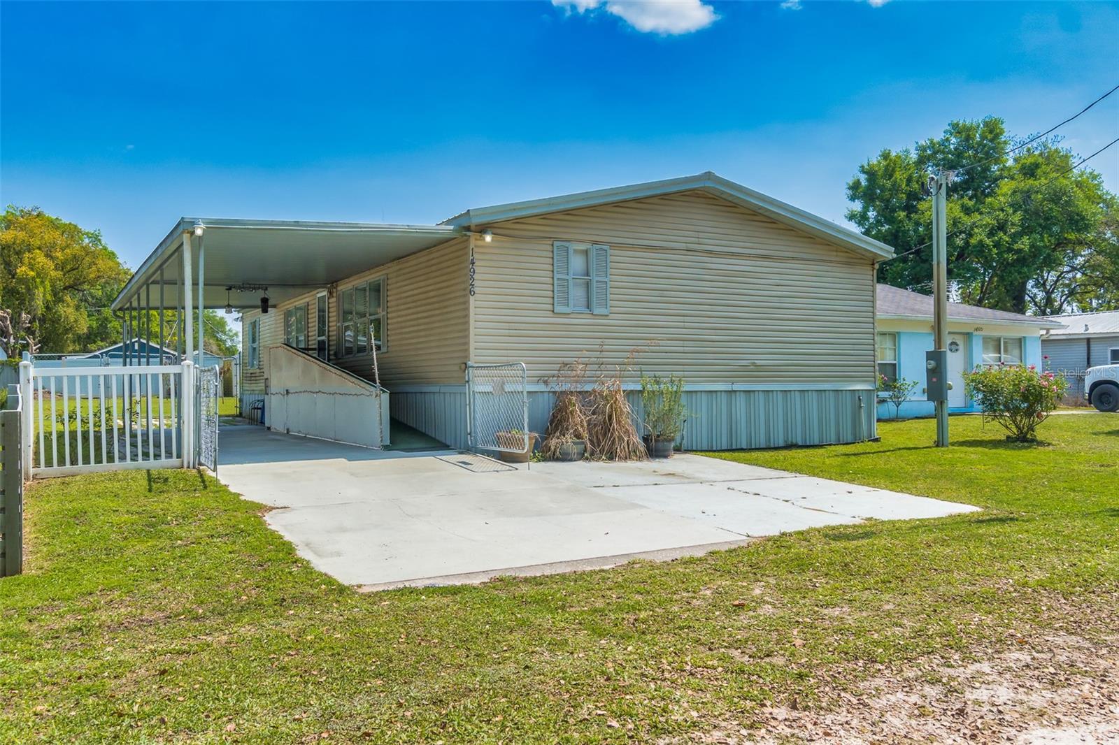 14926 Douglas St photo 1