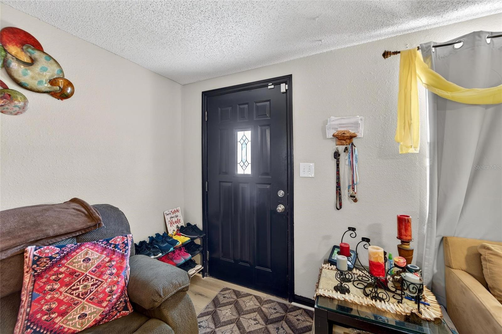 15821 Adobe Dr