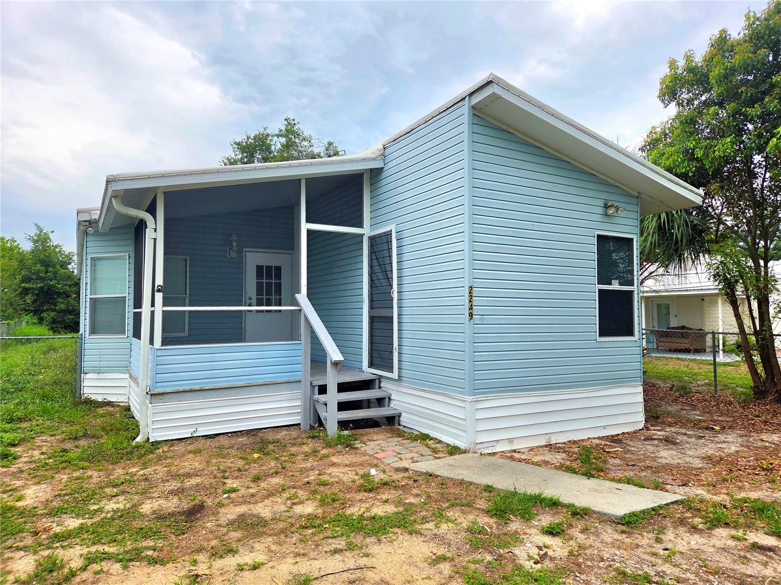 2253 & 2249 Golfview St photo 1