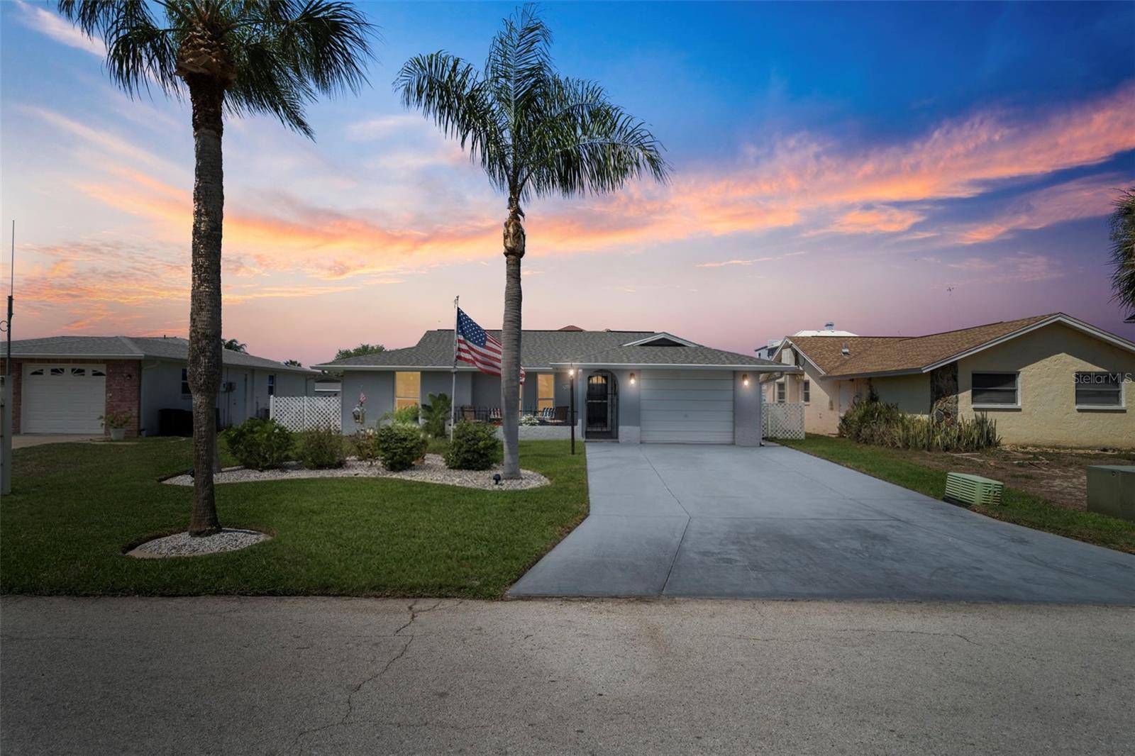 15627 Donzi Dr photo 1