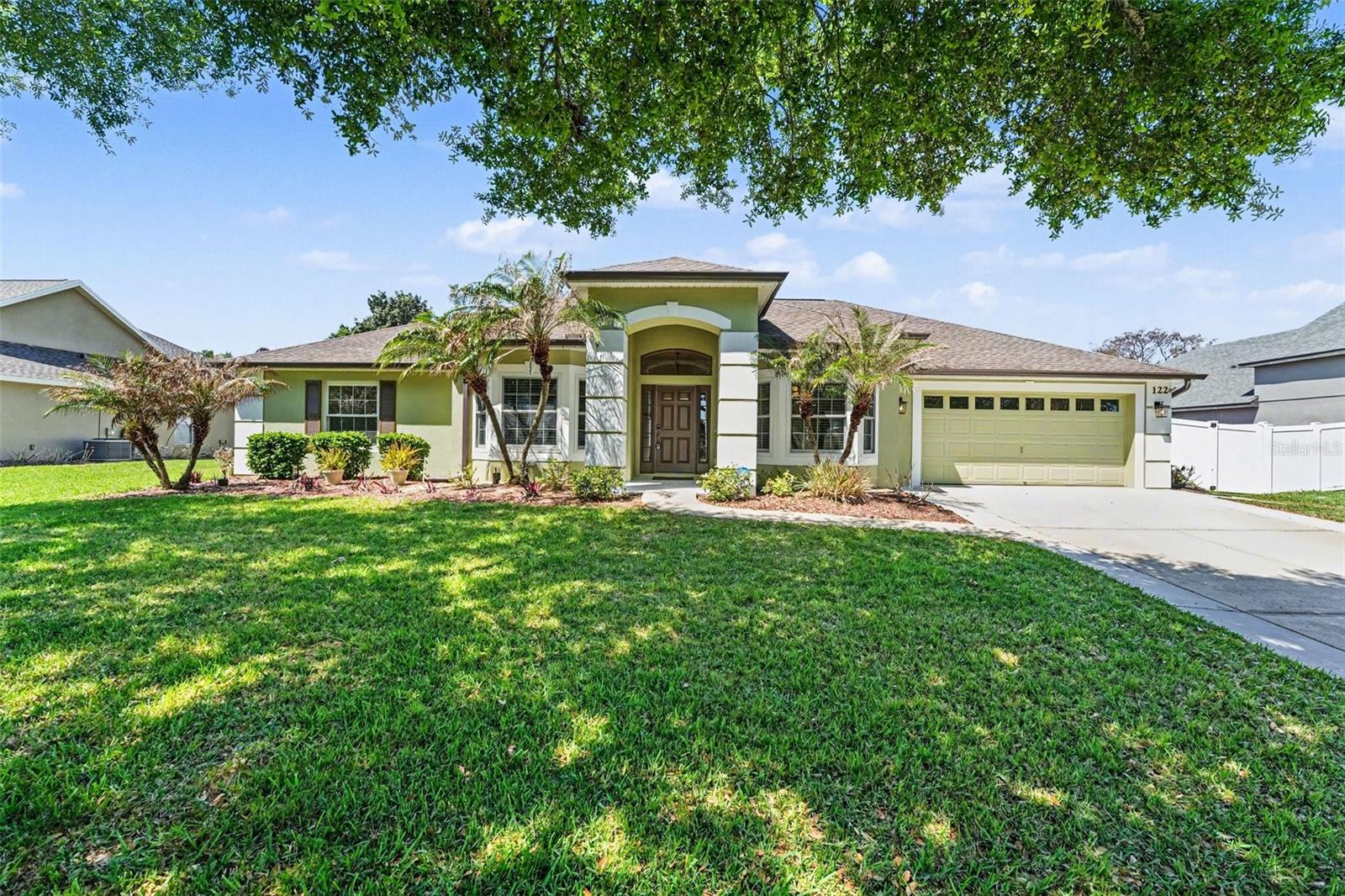 122 Costa Loop photo 1