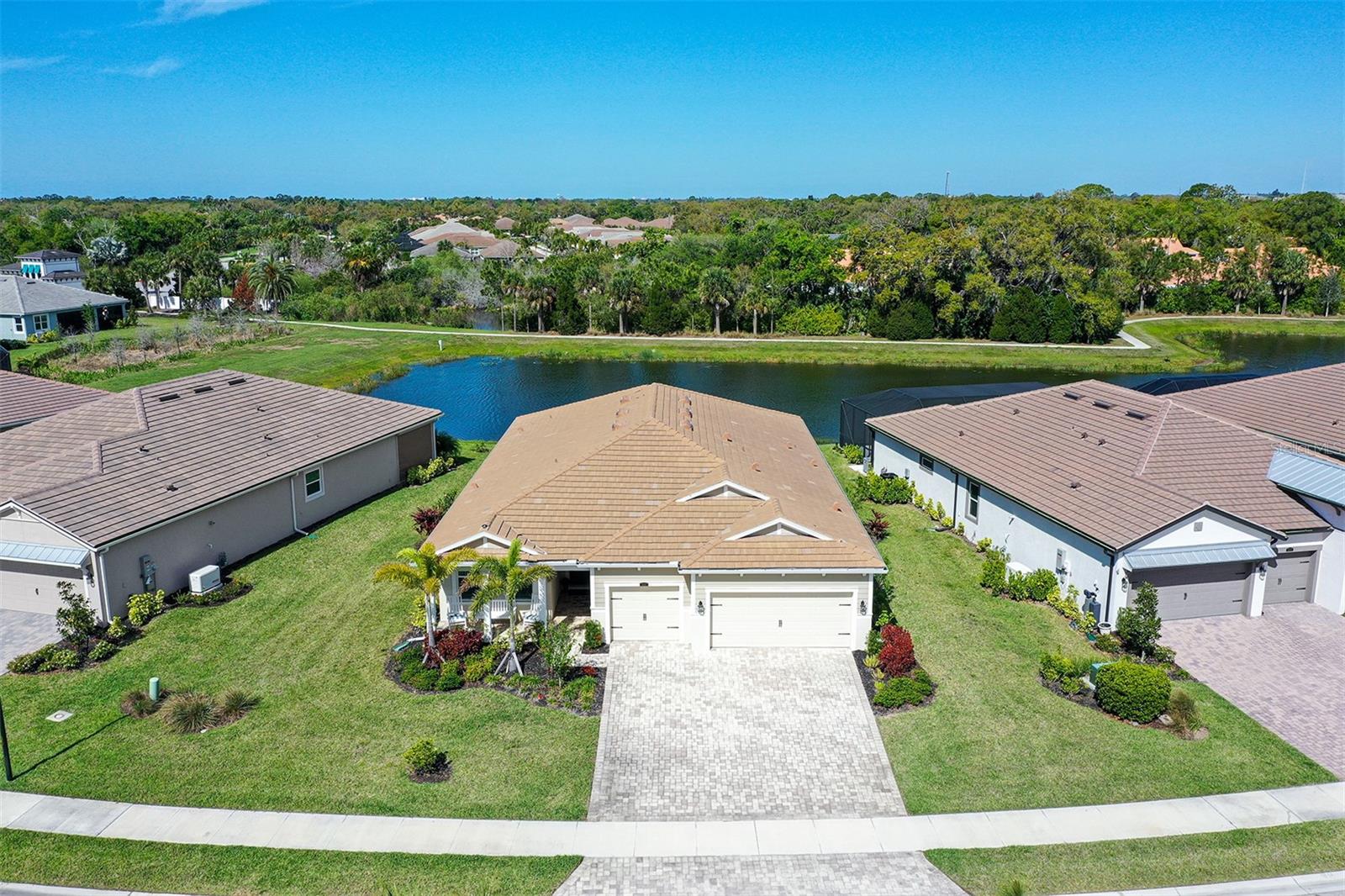 5521 Blue Water Blvd