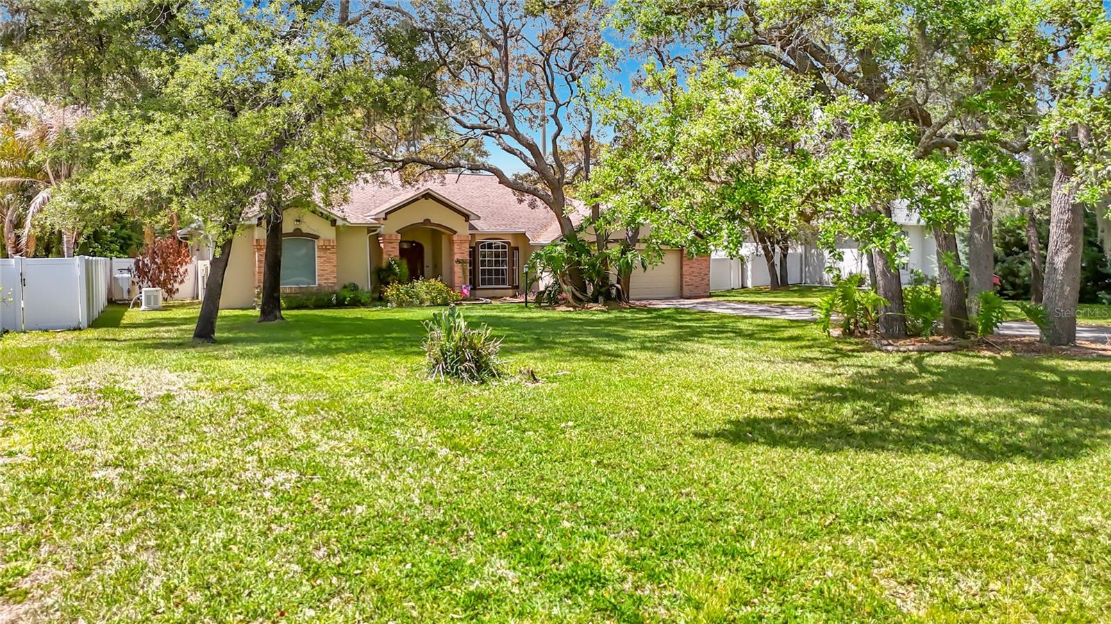 2087 Breezy Way