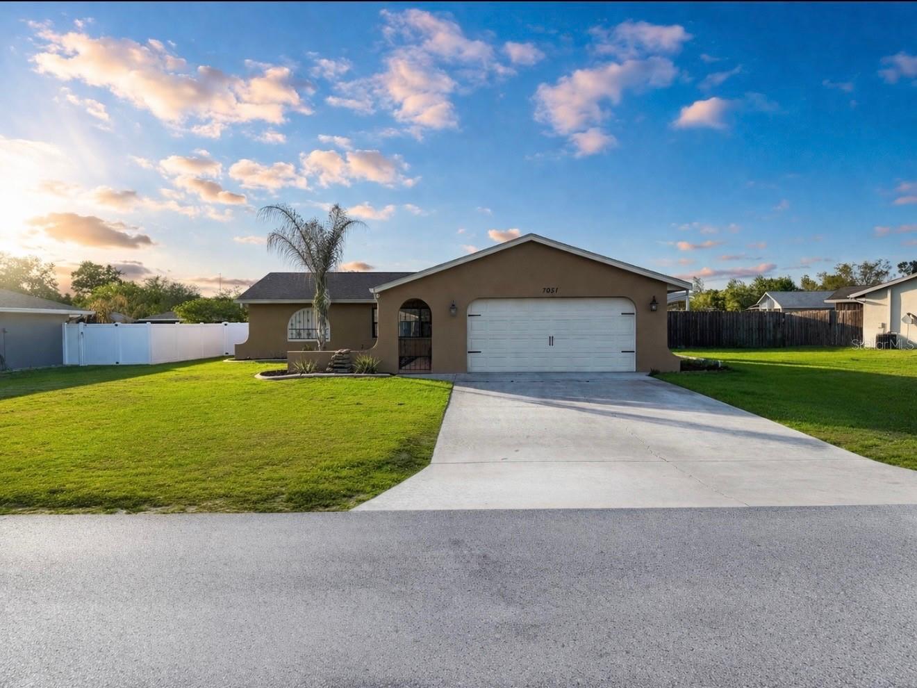7051 Lexington Cir