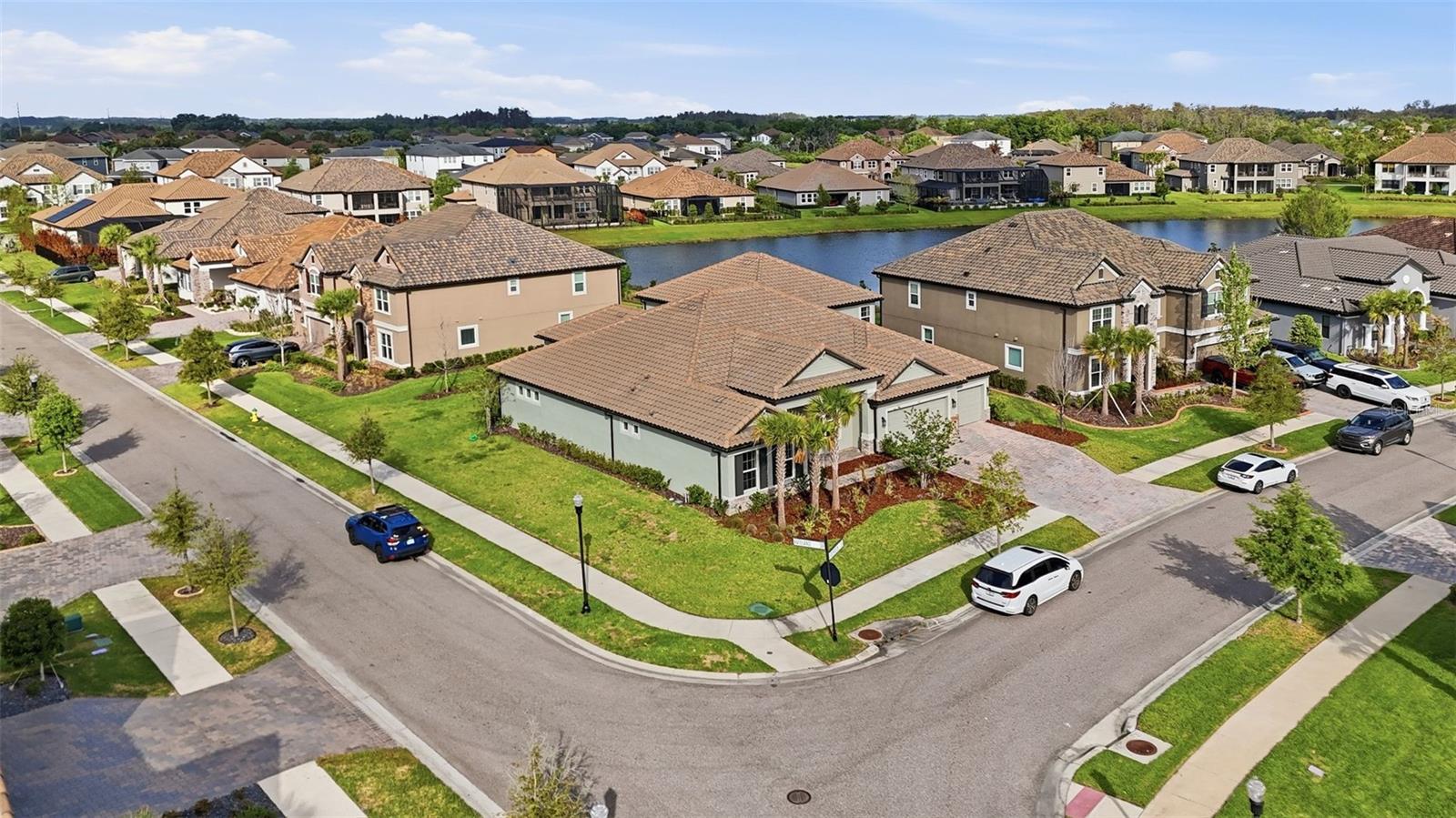 7073 Graybrook Dr