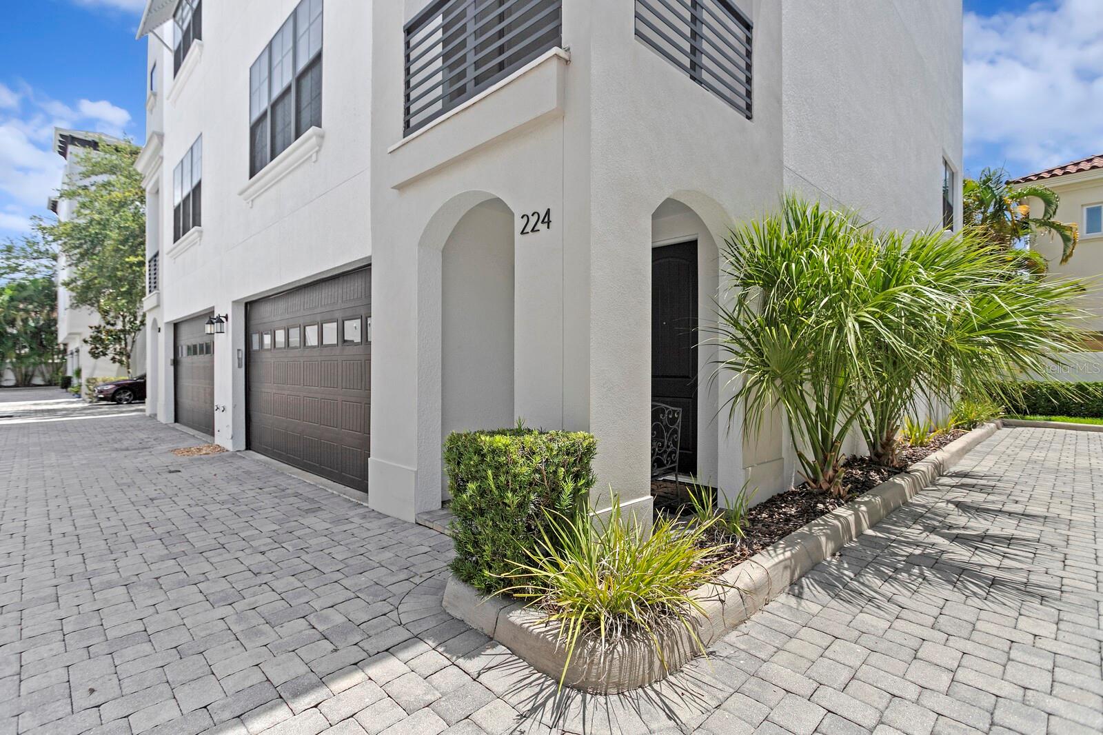 224 S Audubon Ave