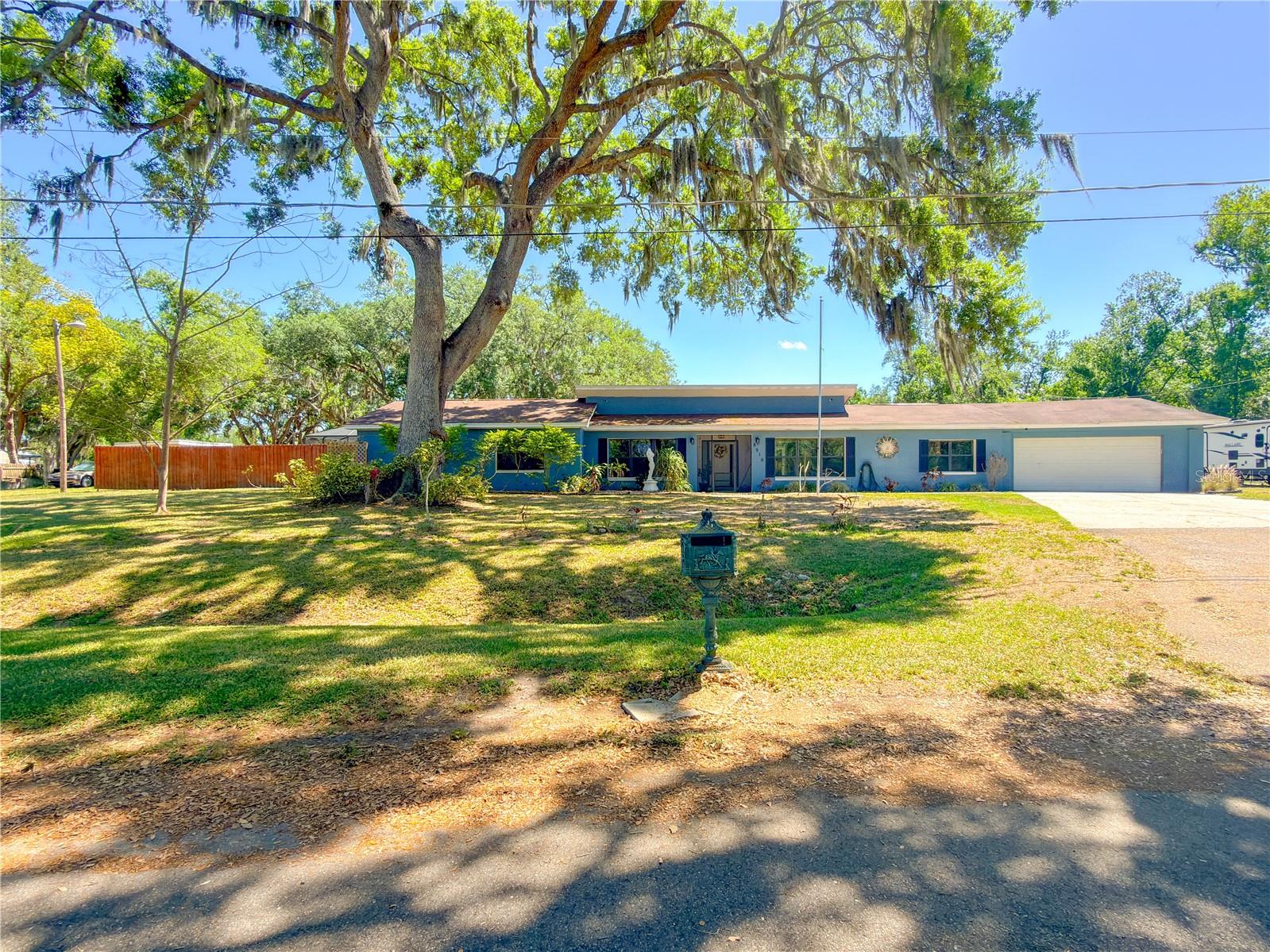 8818 Mathog Rd photo 1