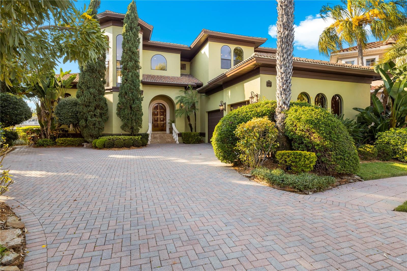 4128 Causeway Vista Dr