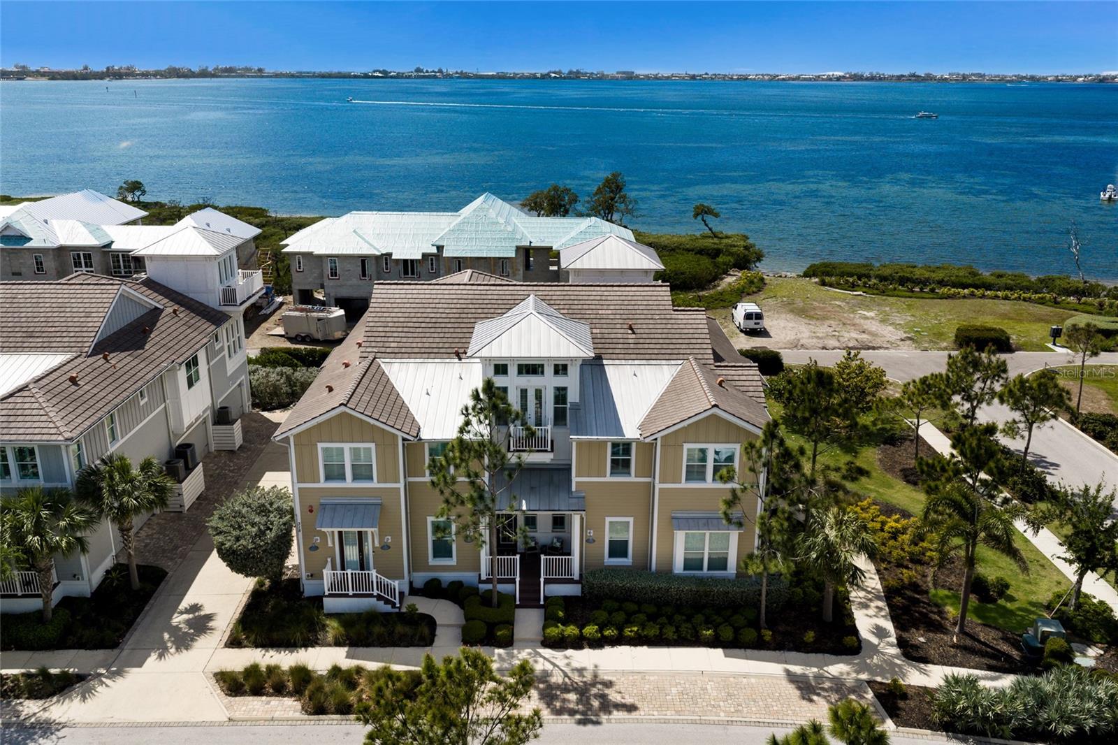 318 Compass Point Dr #202 photo 1