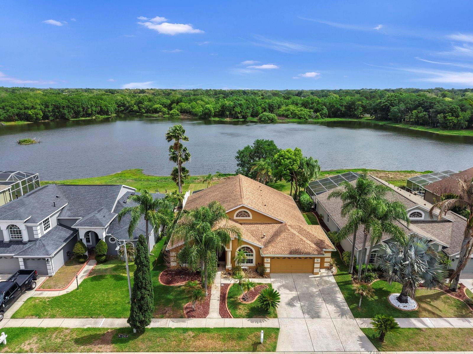 220 Rosana Dr