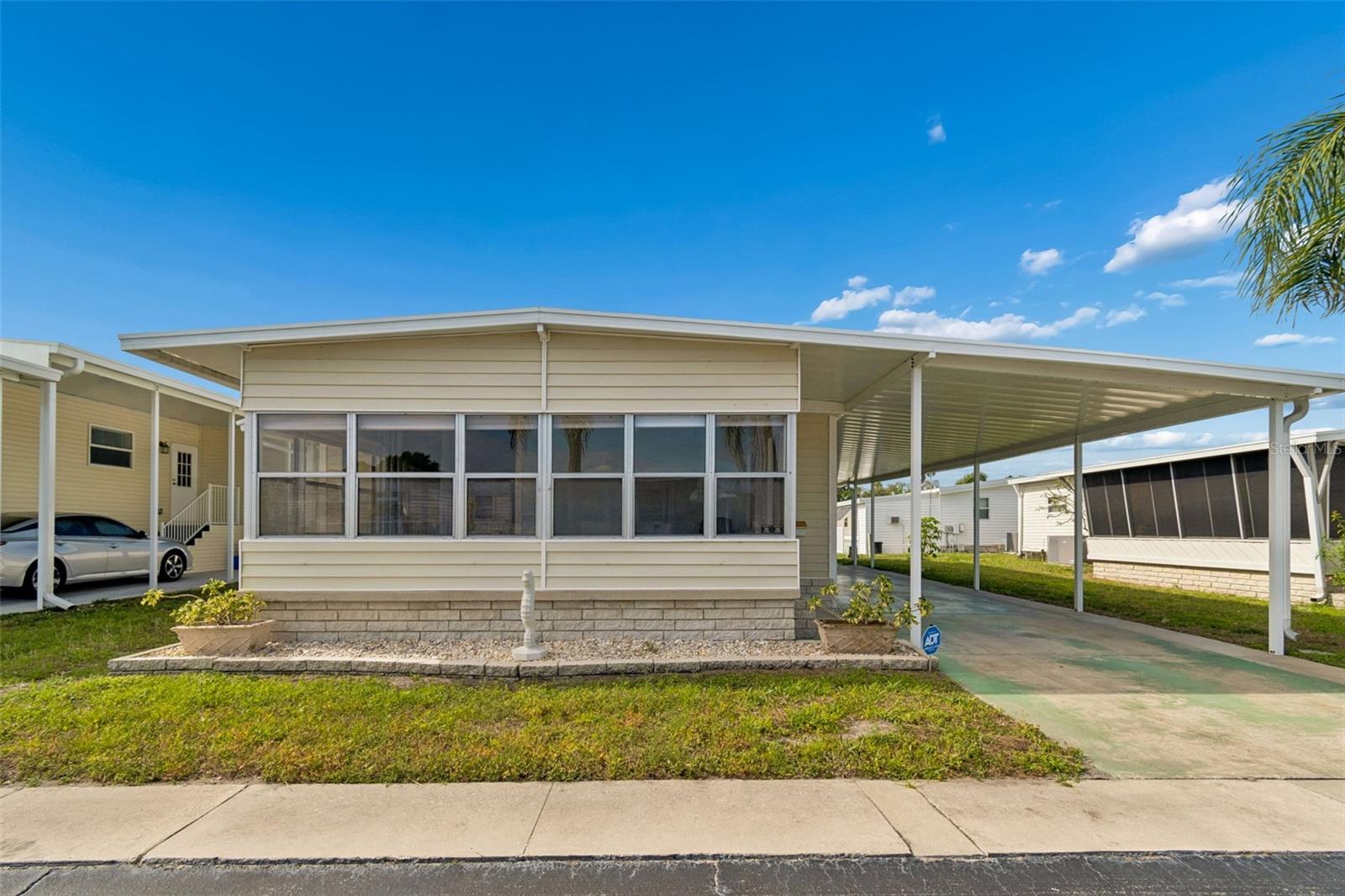 12651 Seminole Blvd #15I photo 1