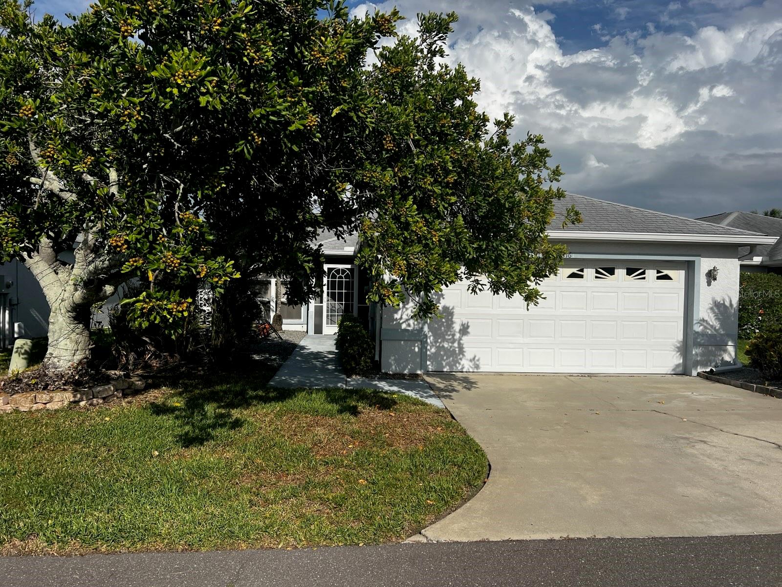 2416 Waterford CT