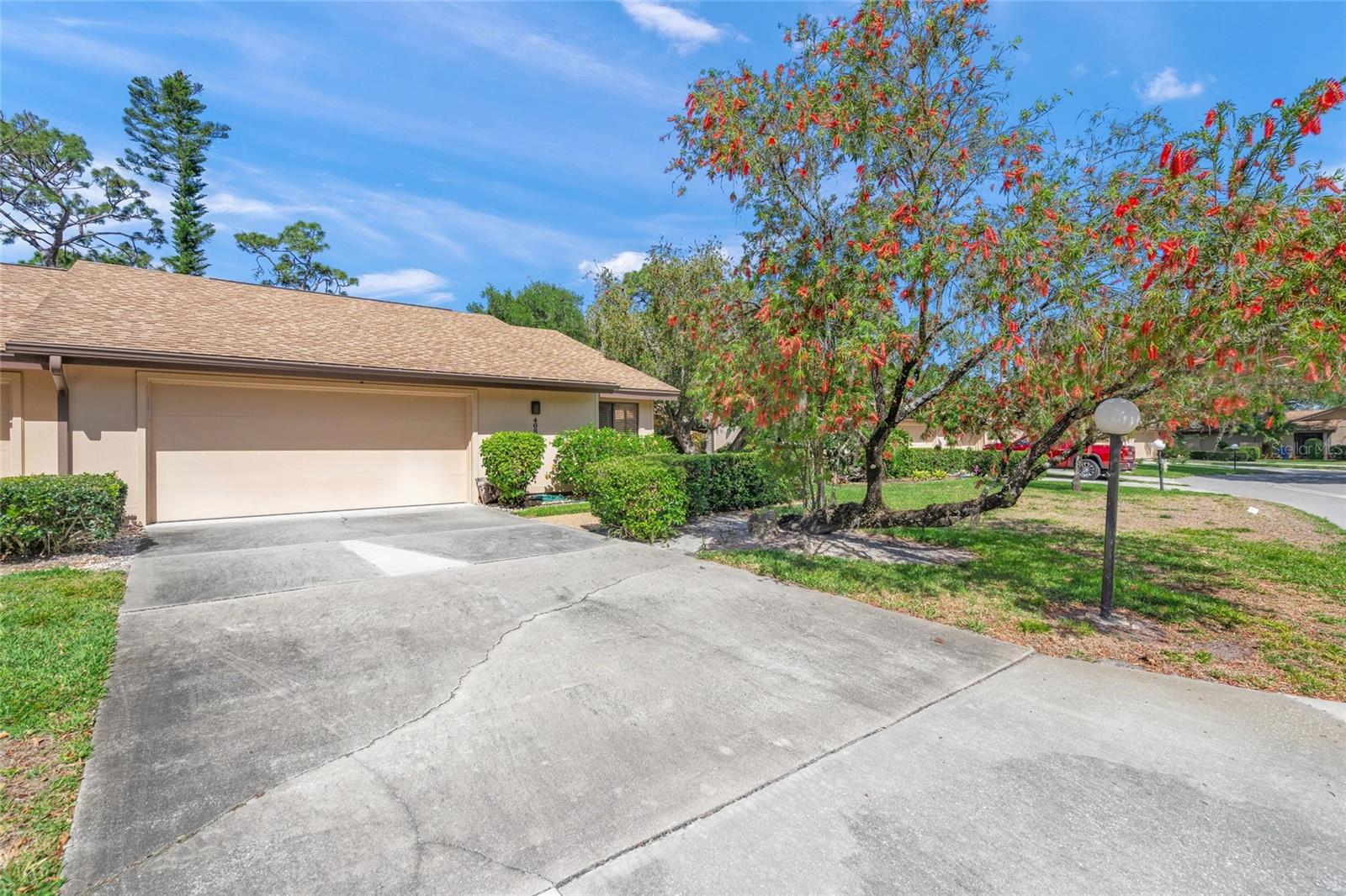 4688 Oak Hollow Dr #25