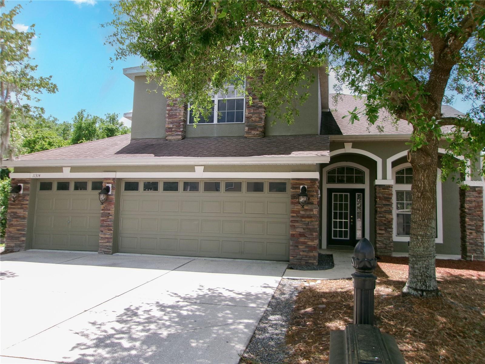 11314 Oyster Bay Cir photo 1