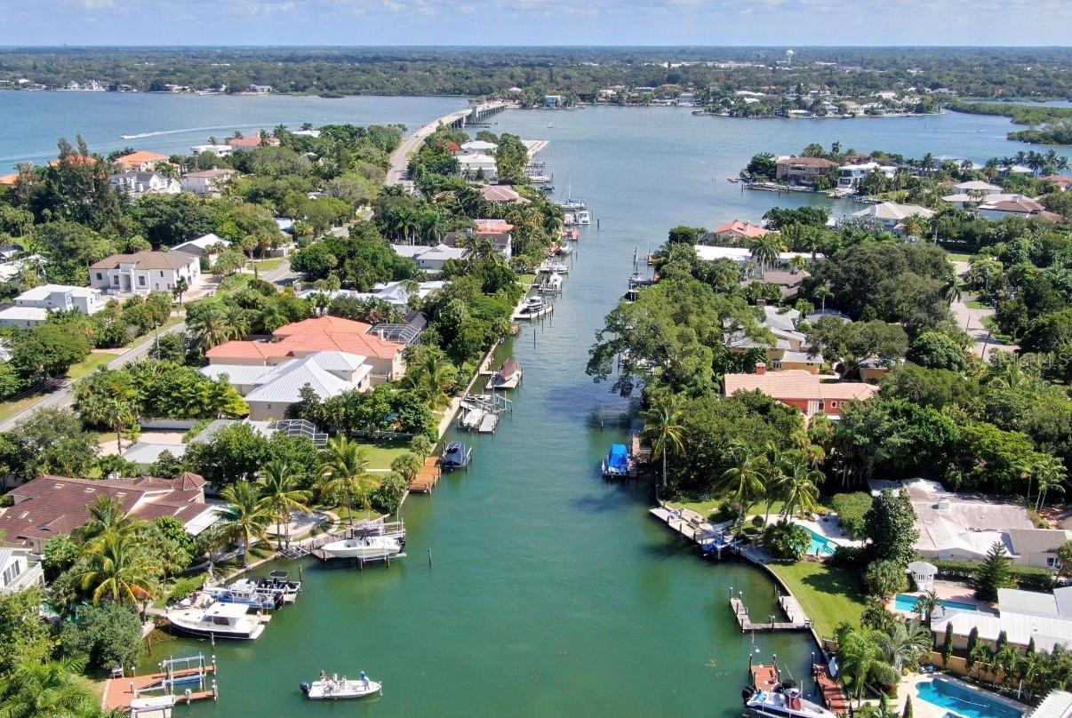 749 Siesta Dr