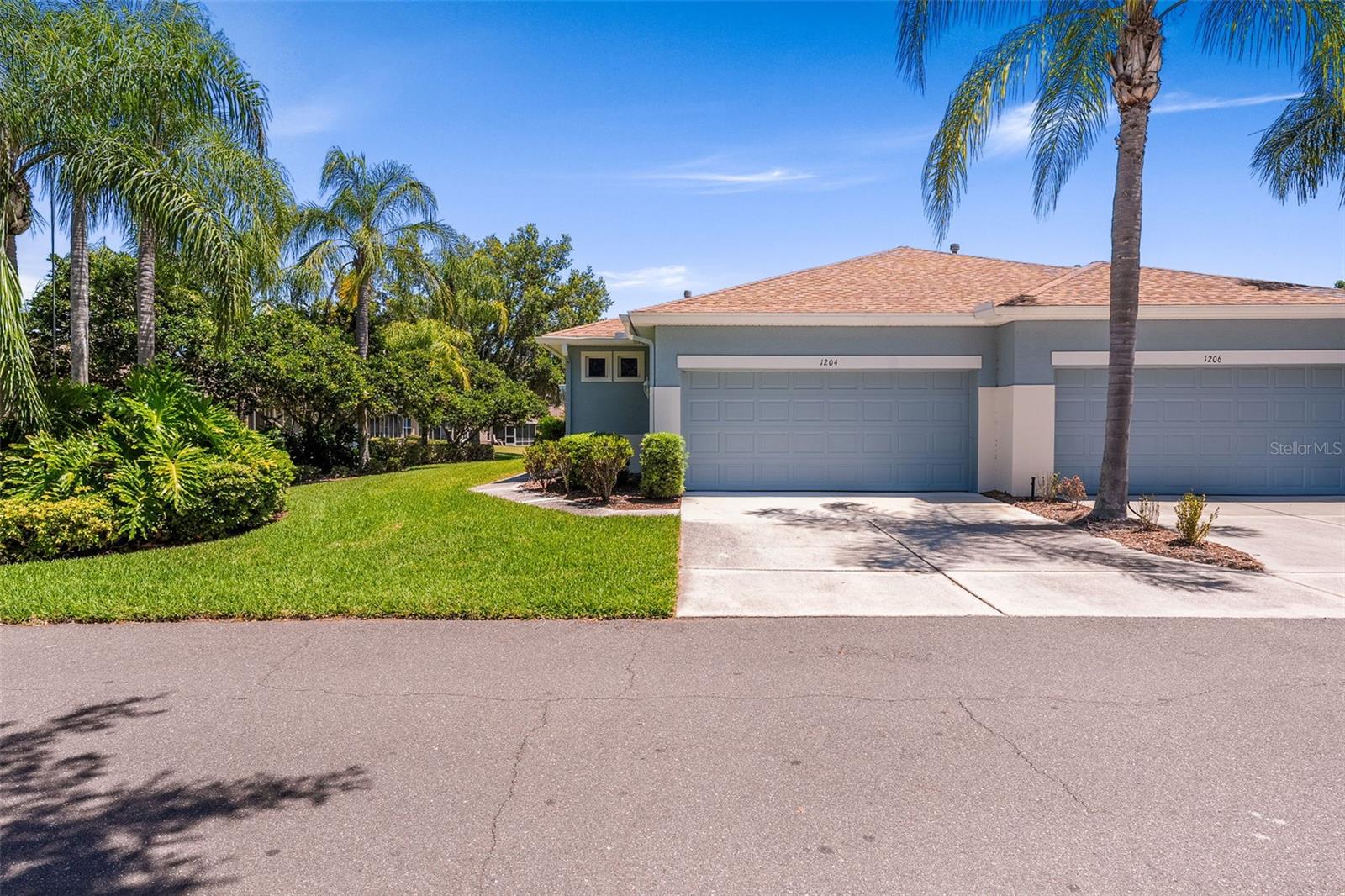 1204 Huntington Greens Dr #1204 photo 1