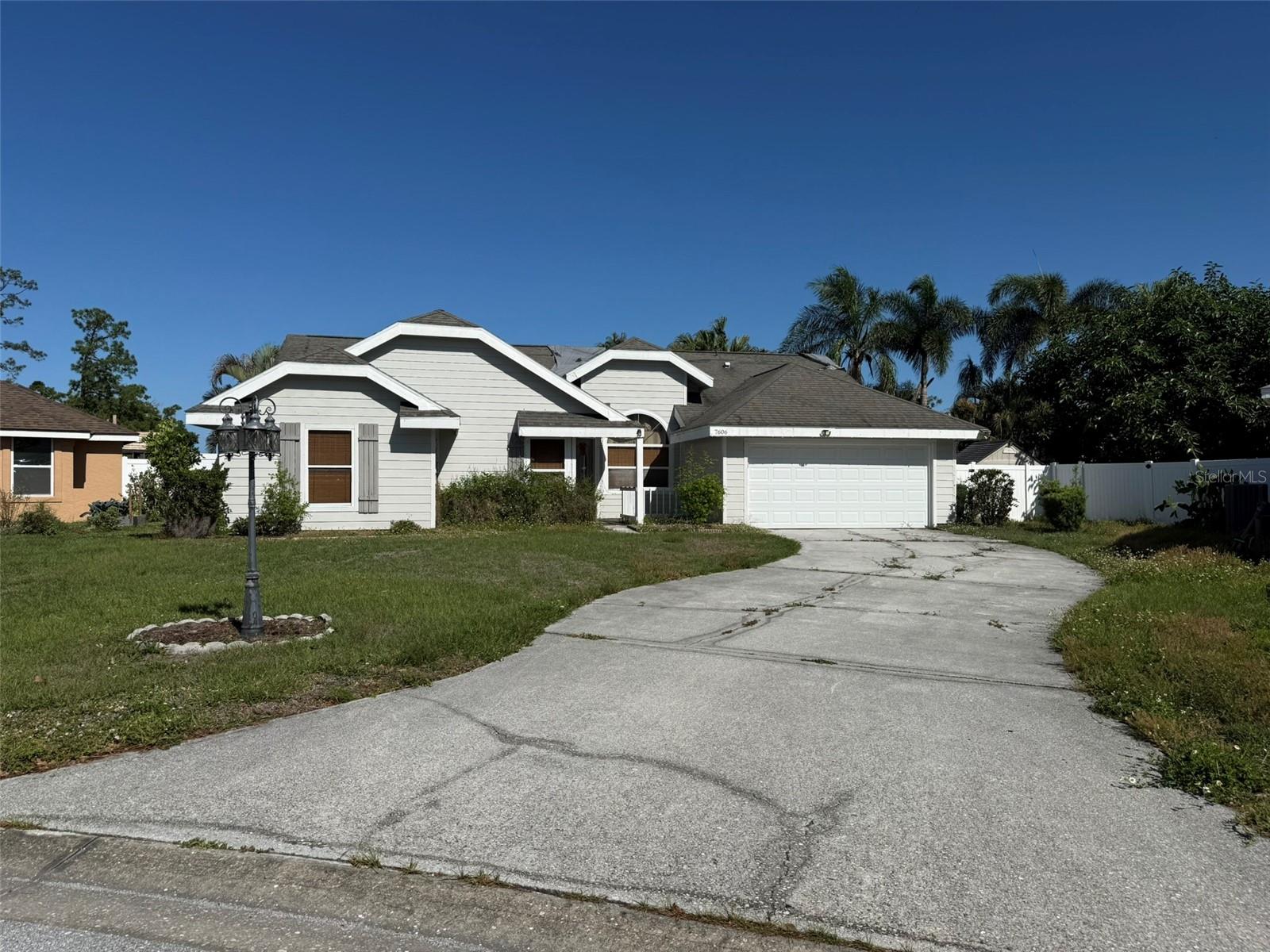 7606 37th Street Cir E photo 1