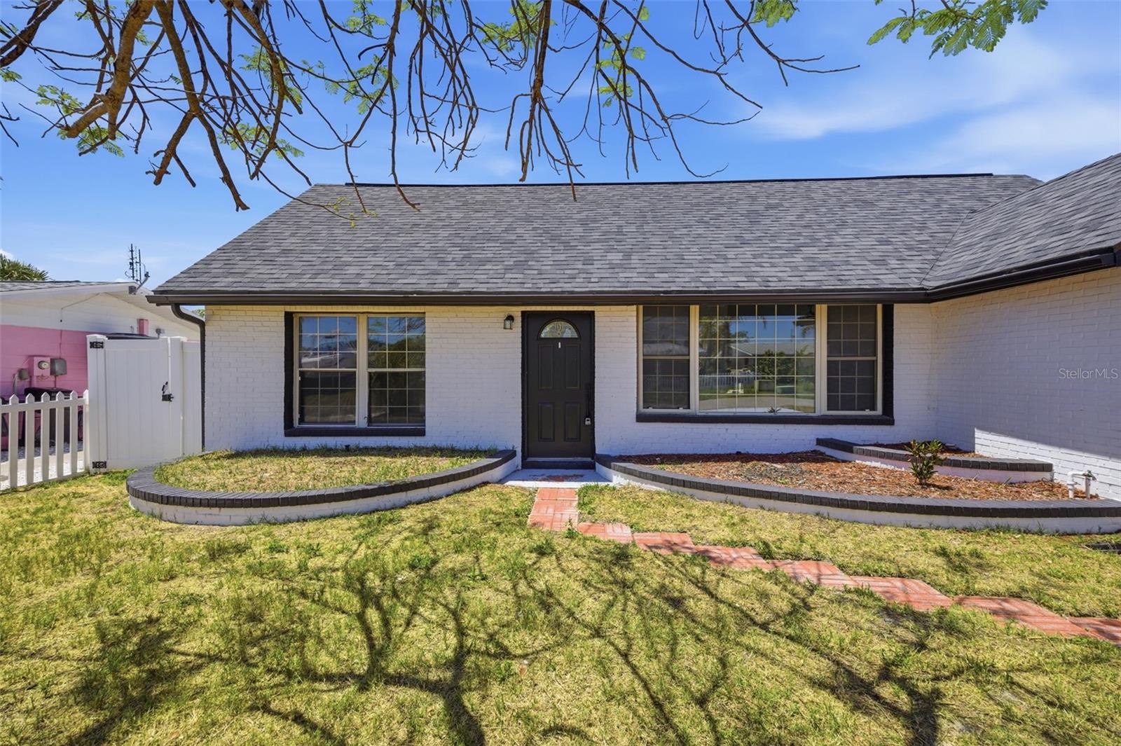 13615 Garris Dr