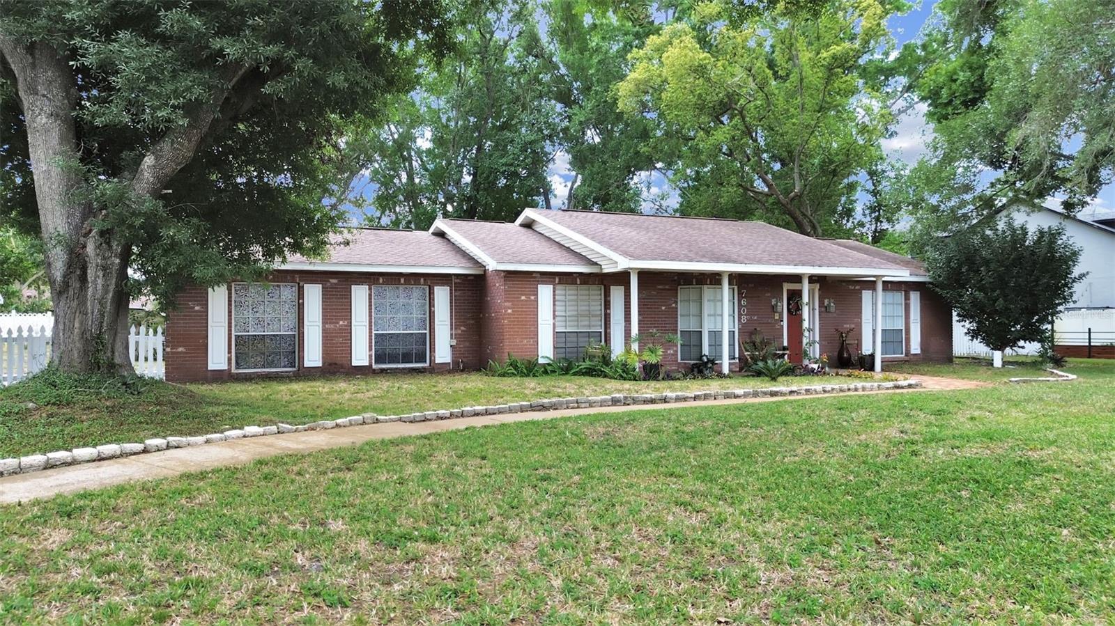 7608 Barry Rd photo 1