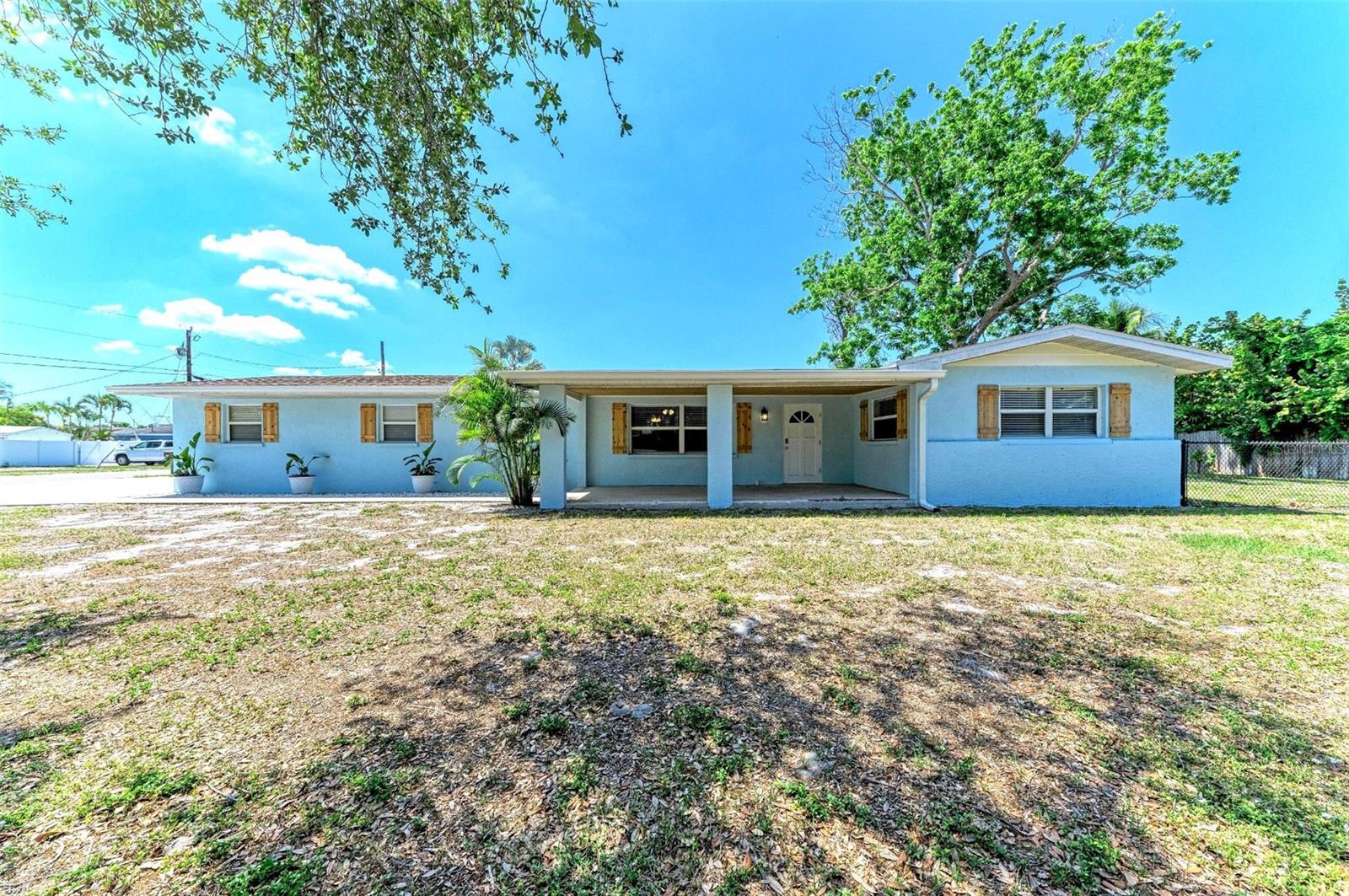 2401 10th St W