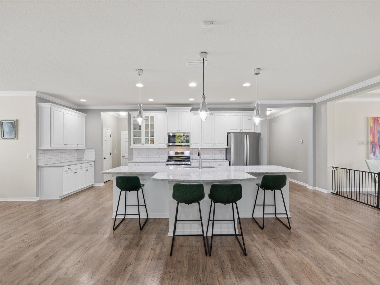 740 Rosemary Cir