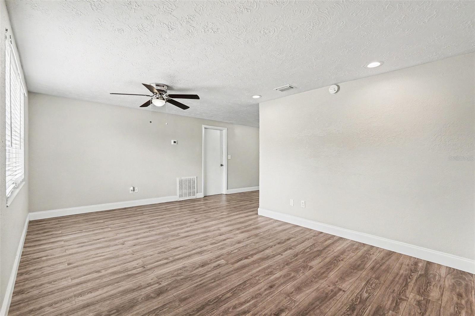 4113 Kibler Ln
