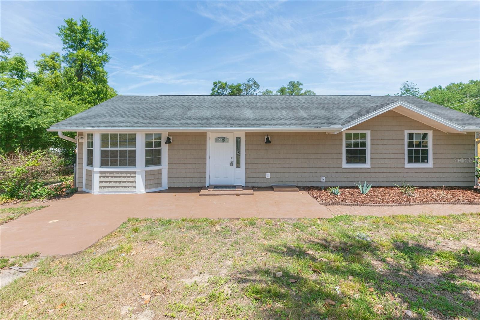 13410 Lee St photo 1