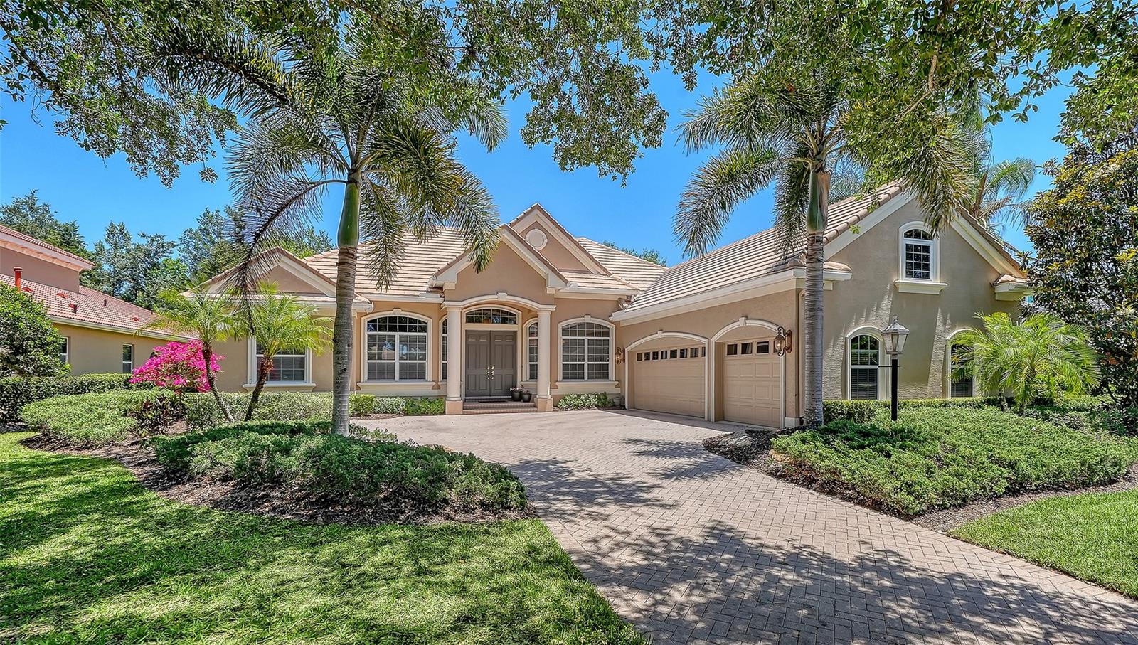 7507 Abbey Gln photo 1