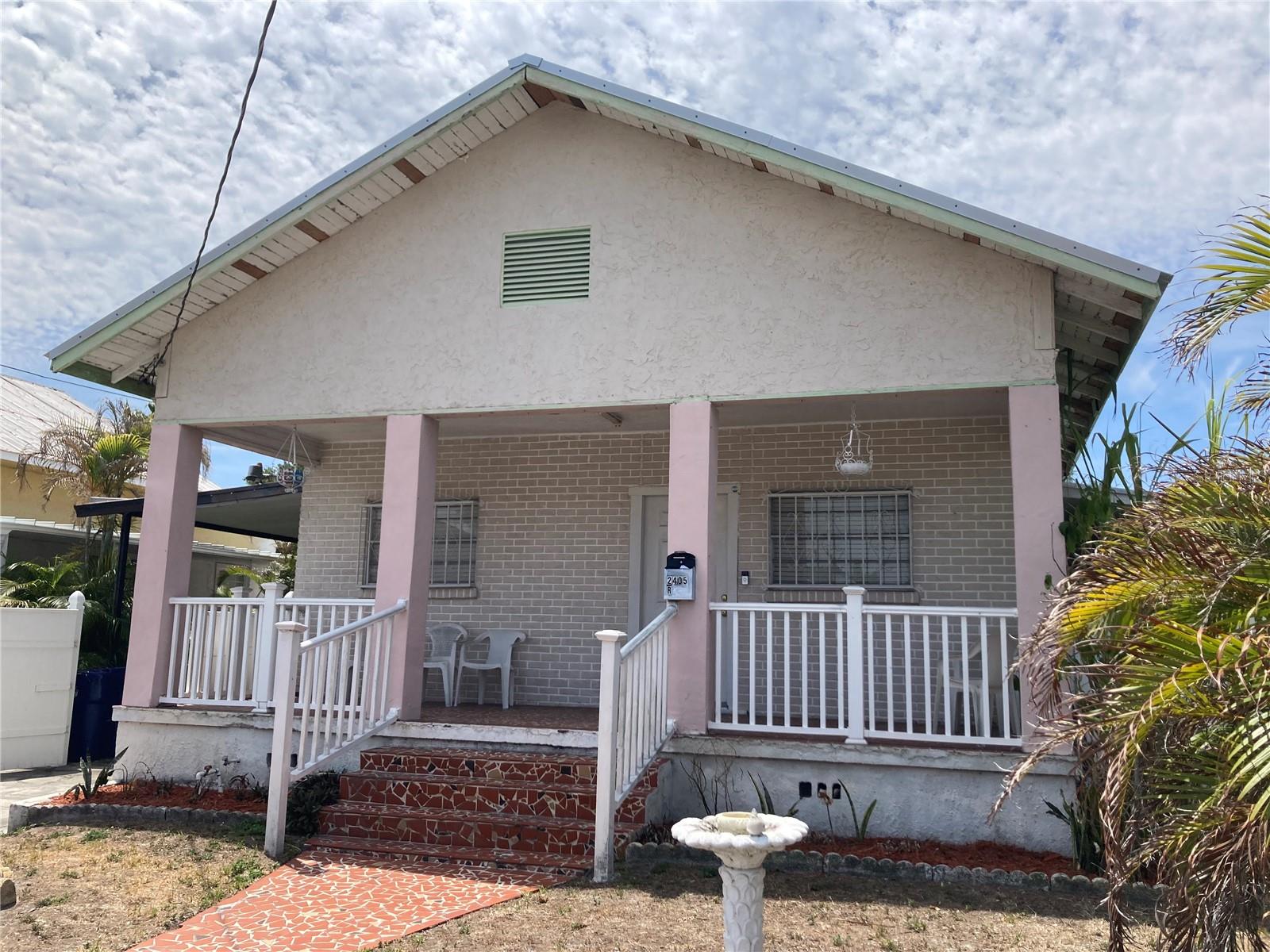 2405 Corrine St