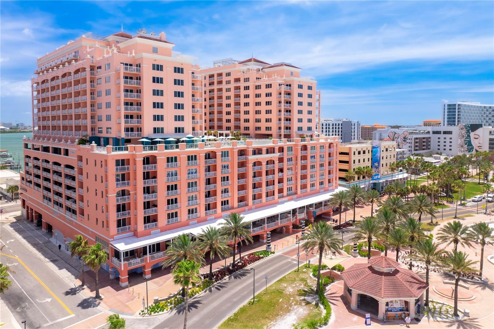 301 S Gulfview Blvd #604