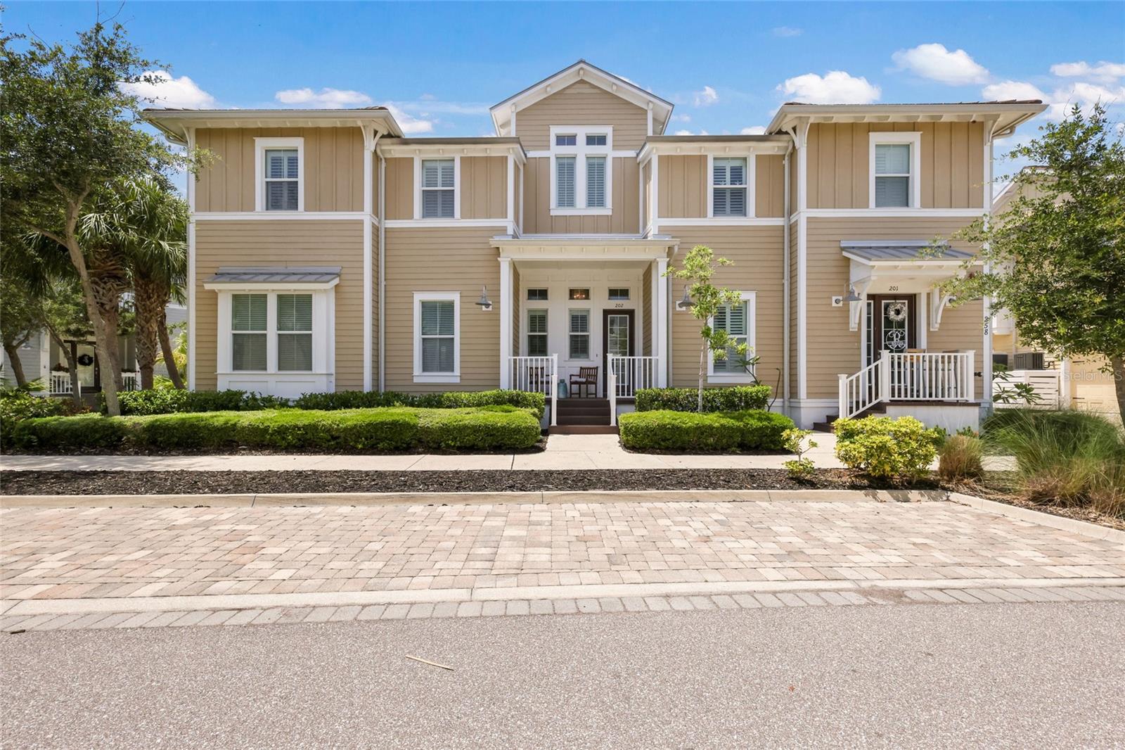 258 Sapphire Lake Dr #202