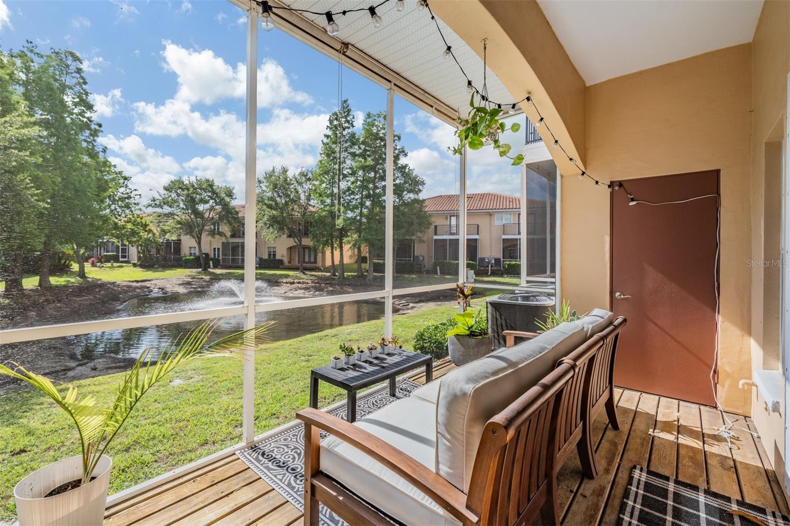 415 Barcelona Dr