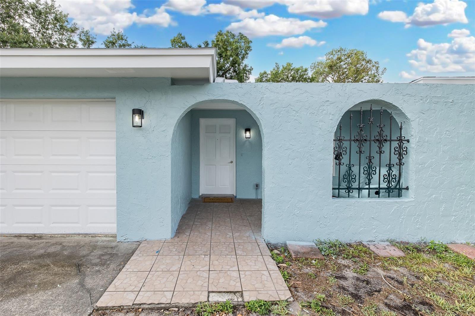 1815 Driftwood Cir S