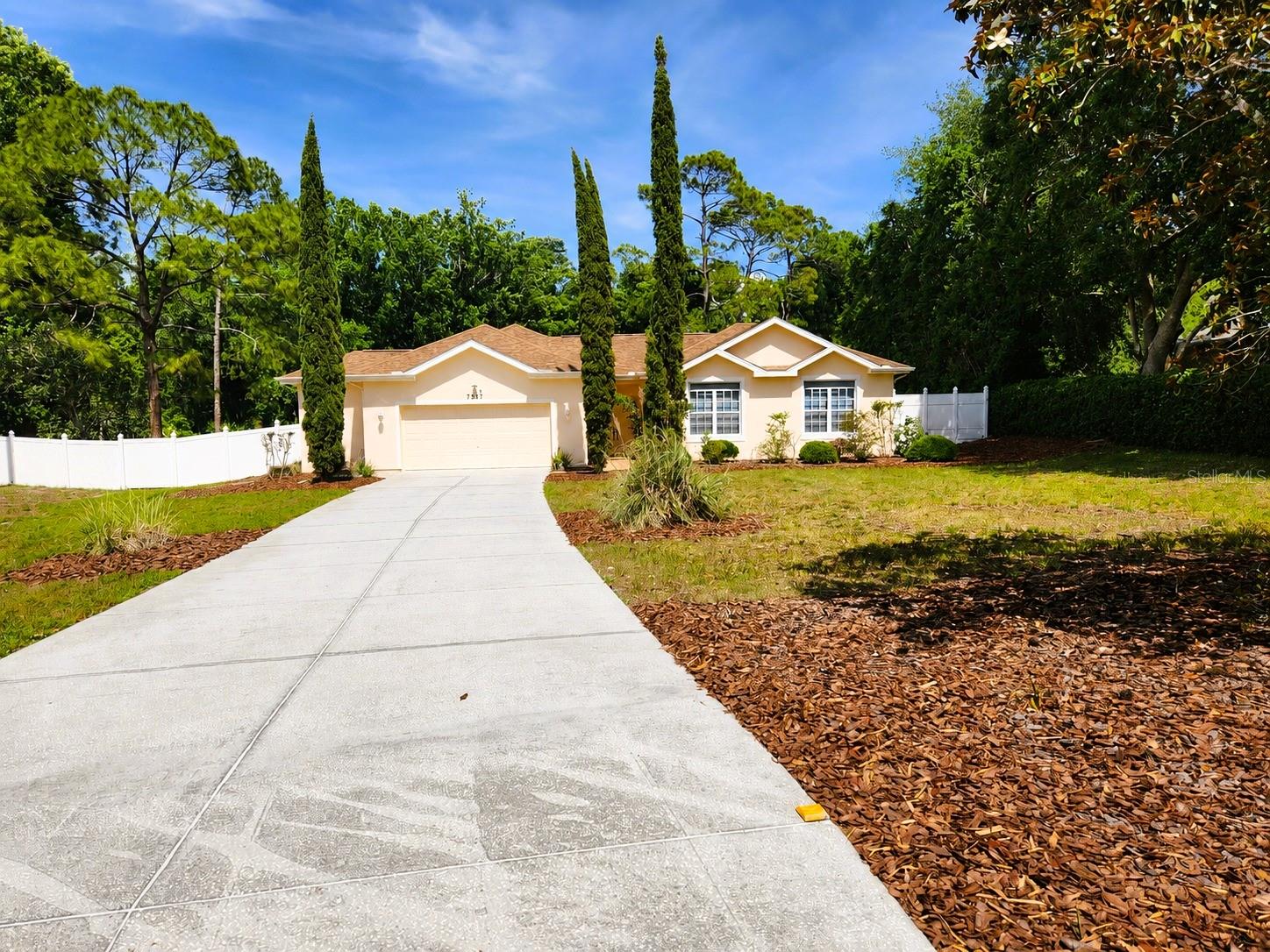 7517 Jomel Dr photo 1