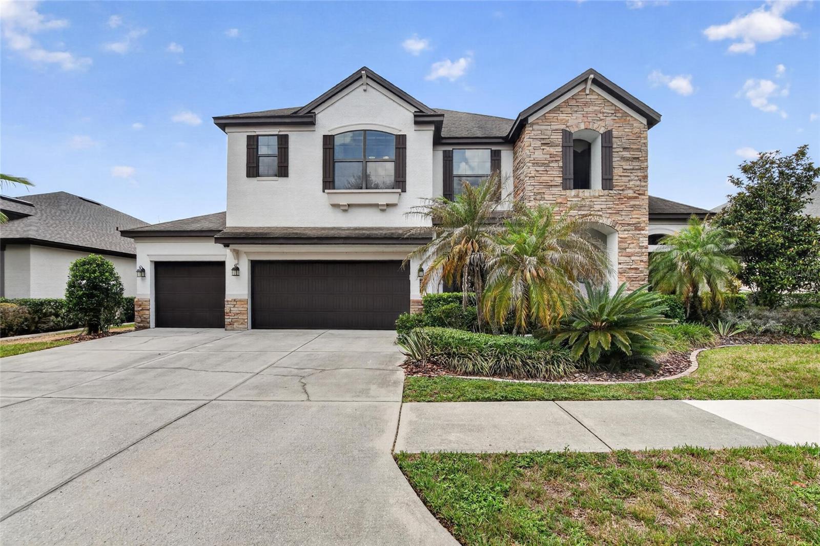 7959 Hampton Lake Dr
