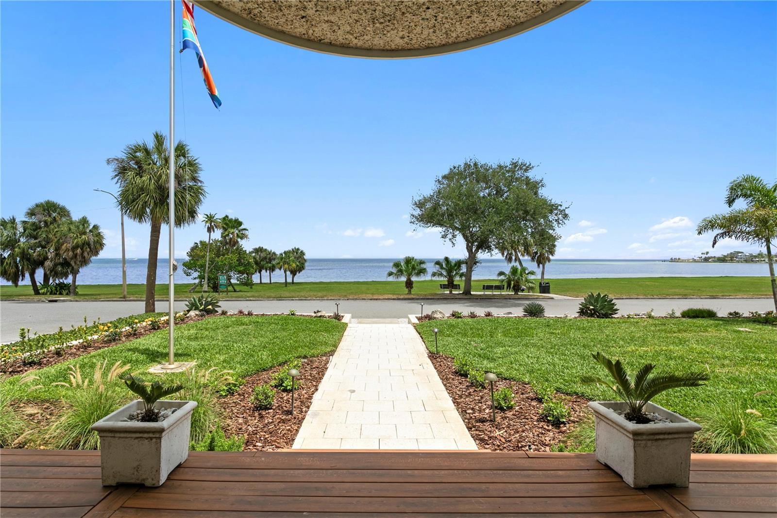 1803 Beach Dr SE photo 1