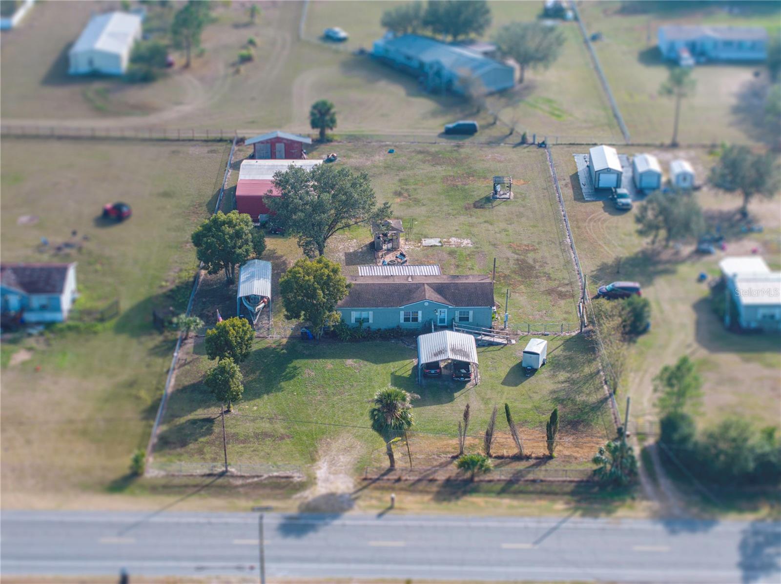11404 Lithia Pinecrest Rd photo 1