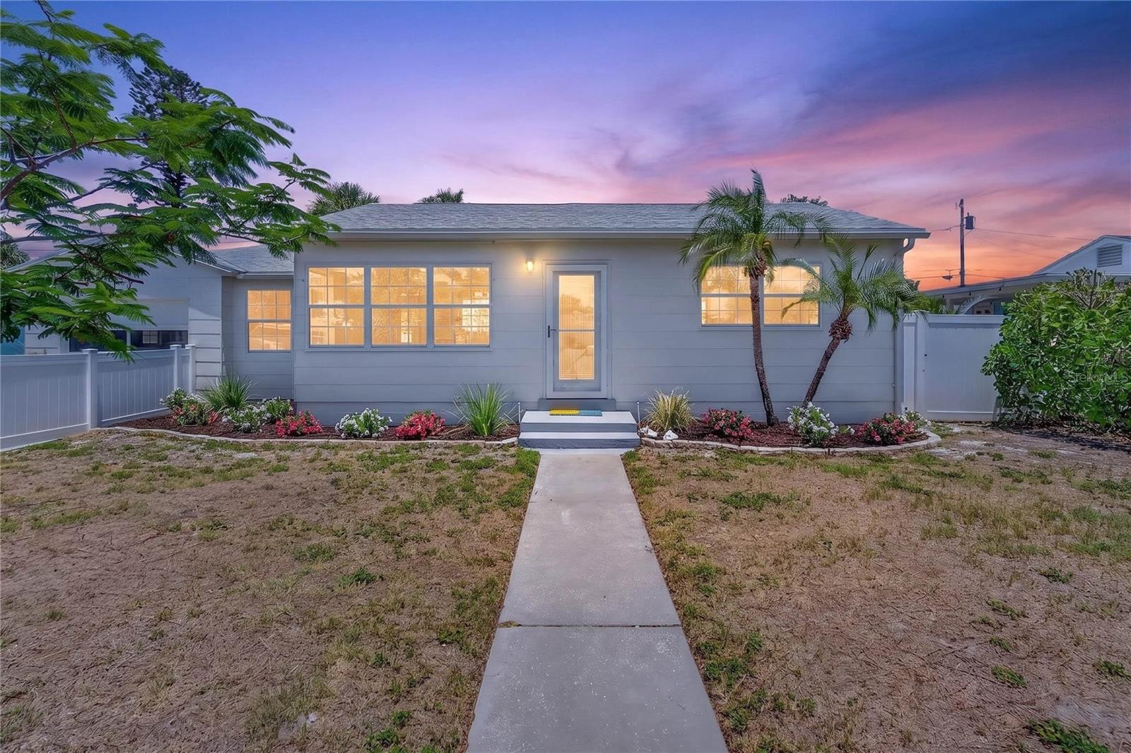 260 42nd Ave