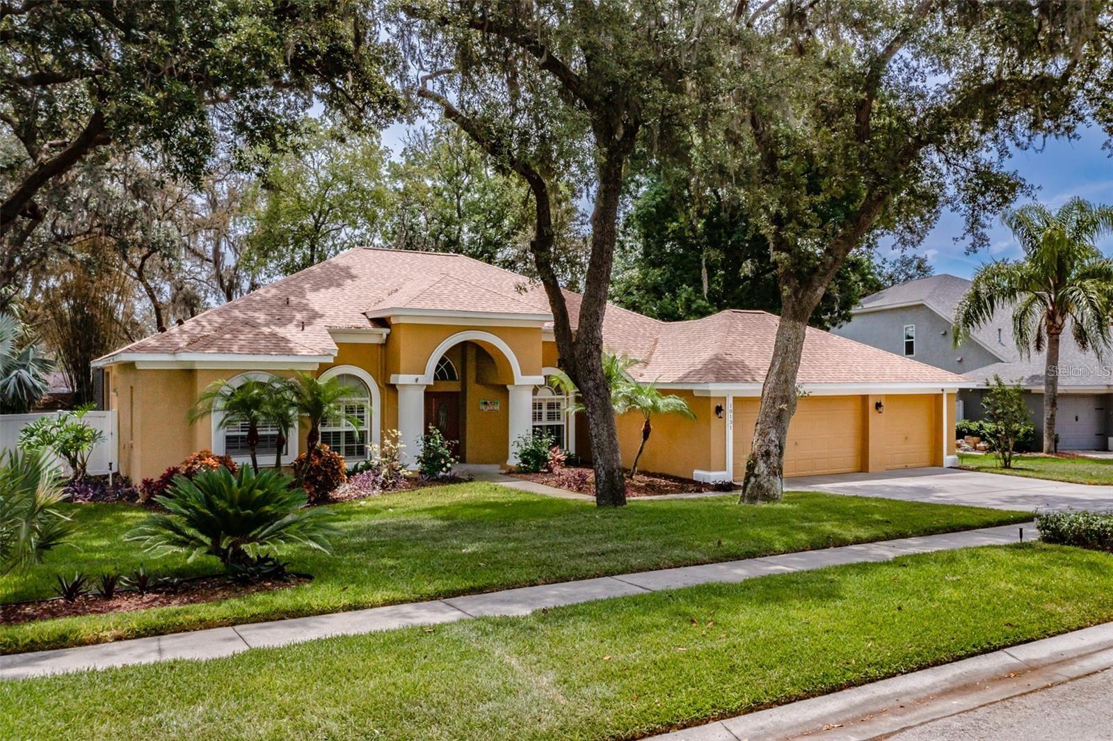 10131 Paddock Oaks Dr photo 1