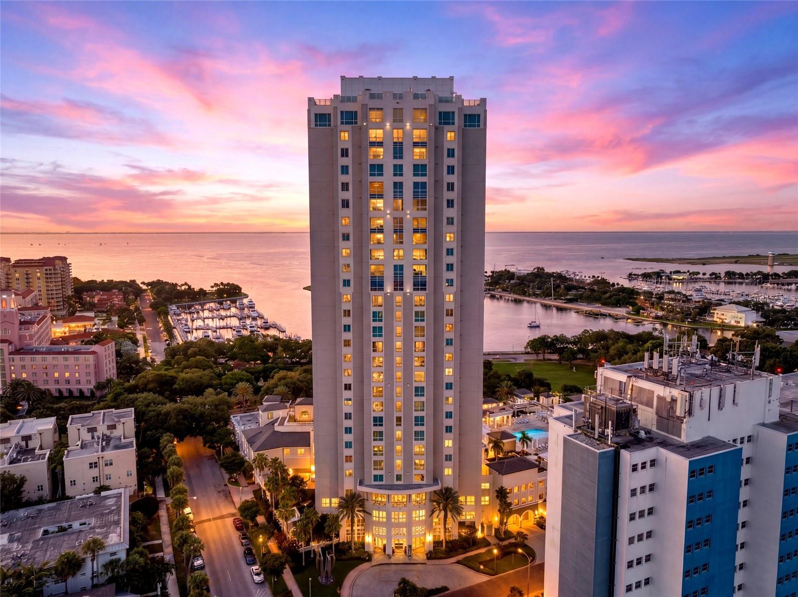 400 Beach Dr NE #401 photo 1