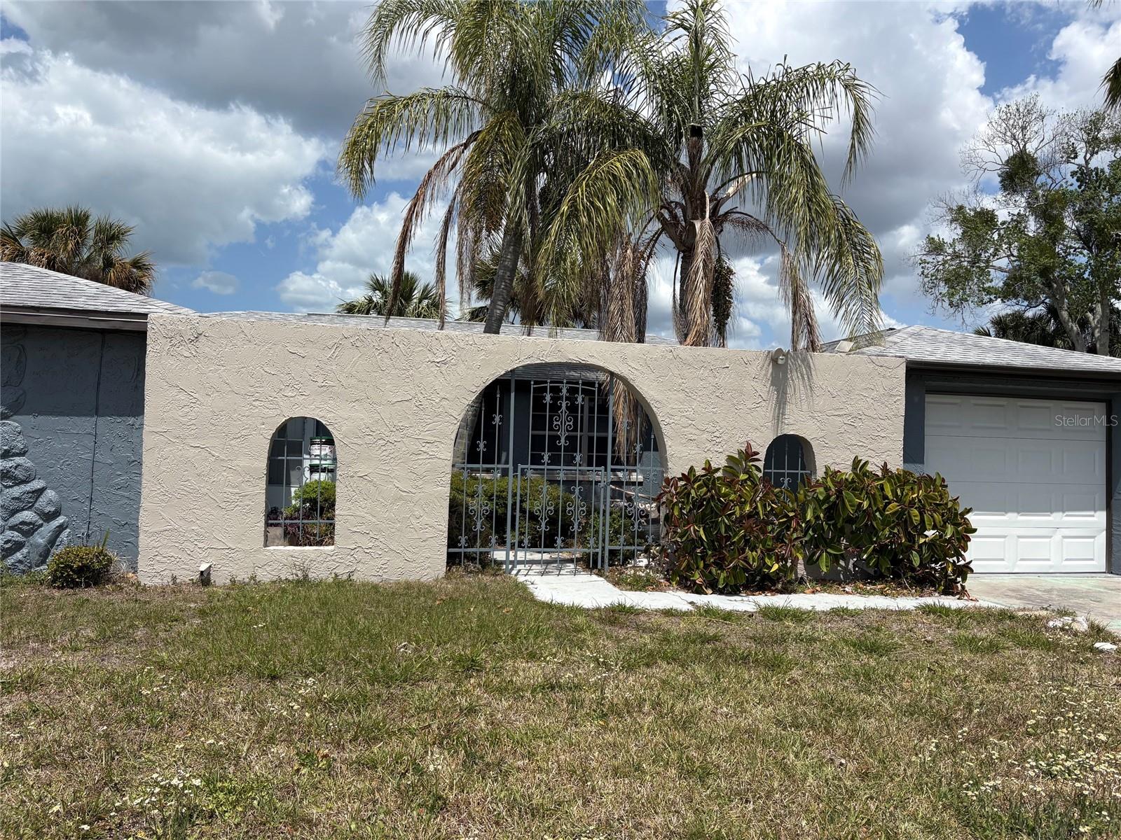 6301 Seabreeze Dr