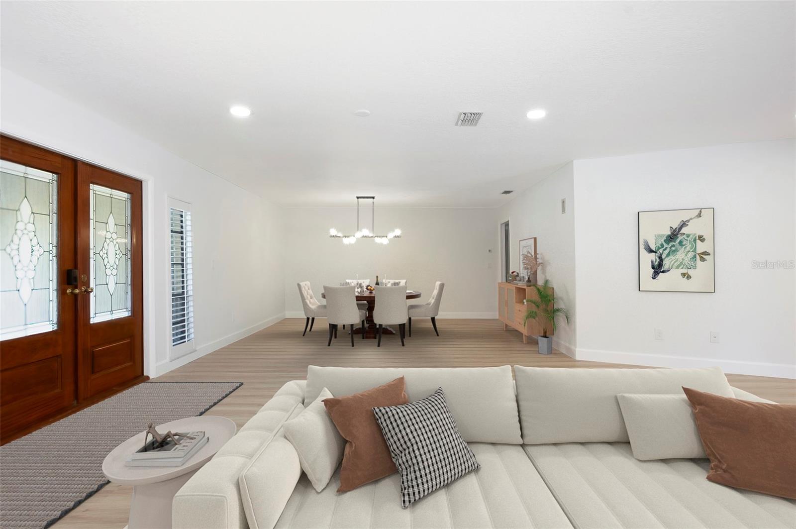 3119 Hyde Park Dr