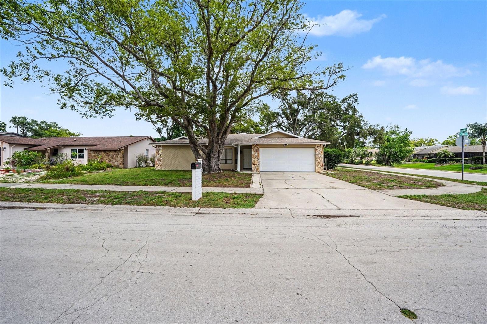 11424 Scallop Dr