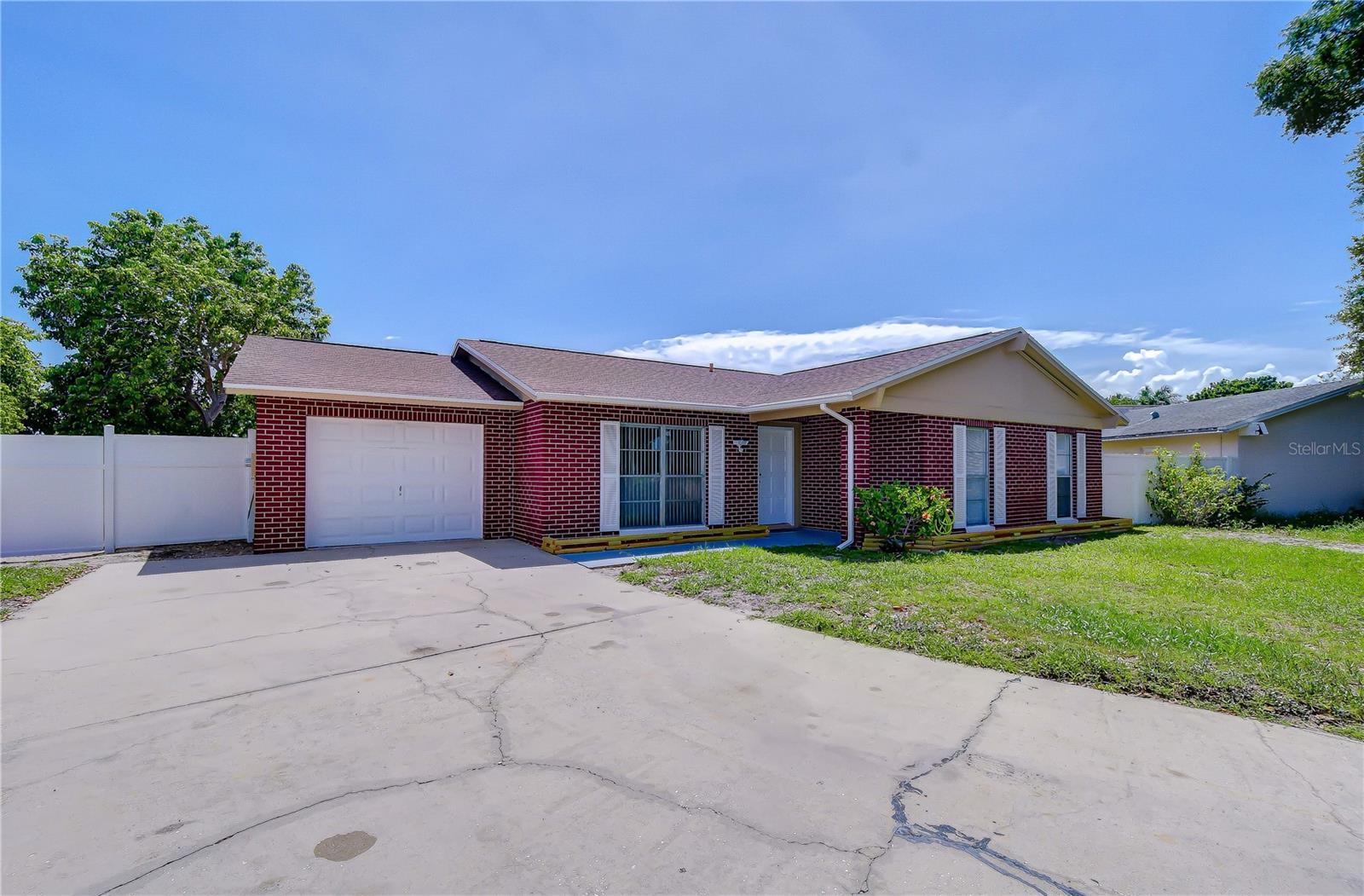 7214 Nia Ln
