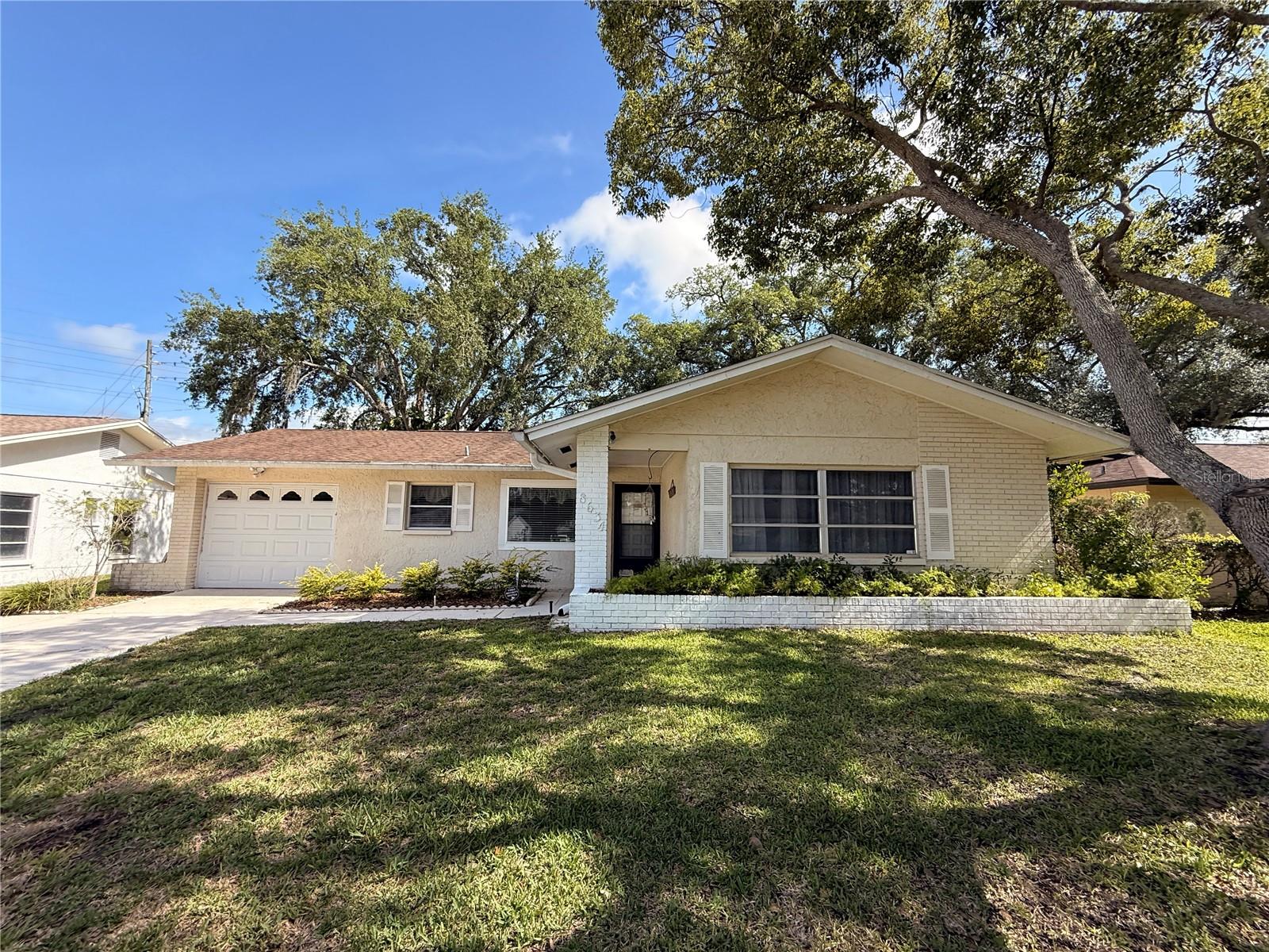 8634 Winding Wood Dr