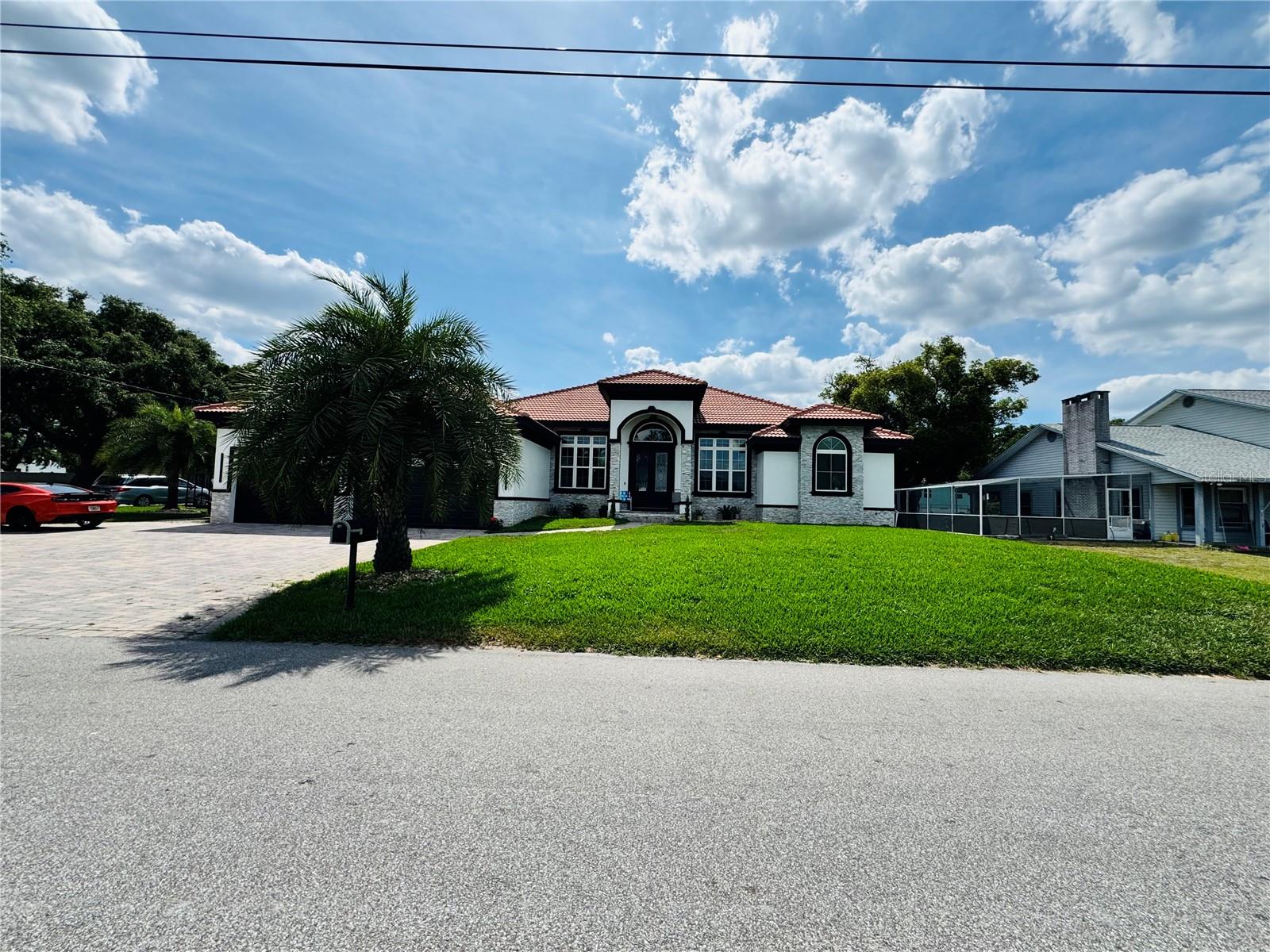 803 Lake Jessie Dr Dr