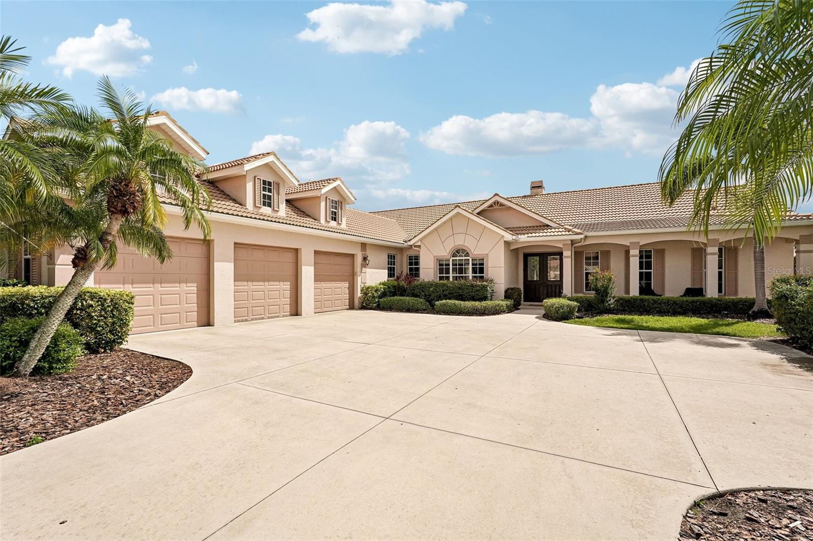 6615 Butlers Crest Dr